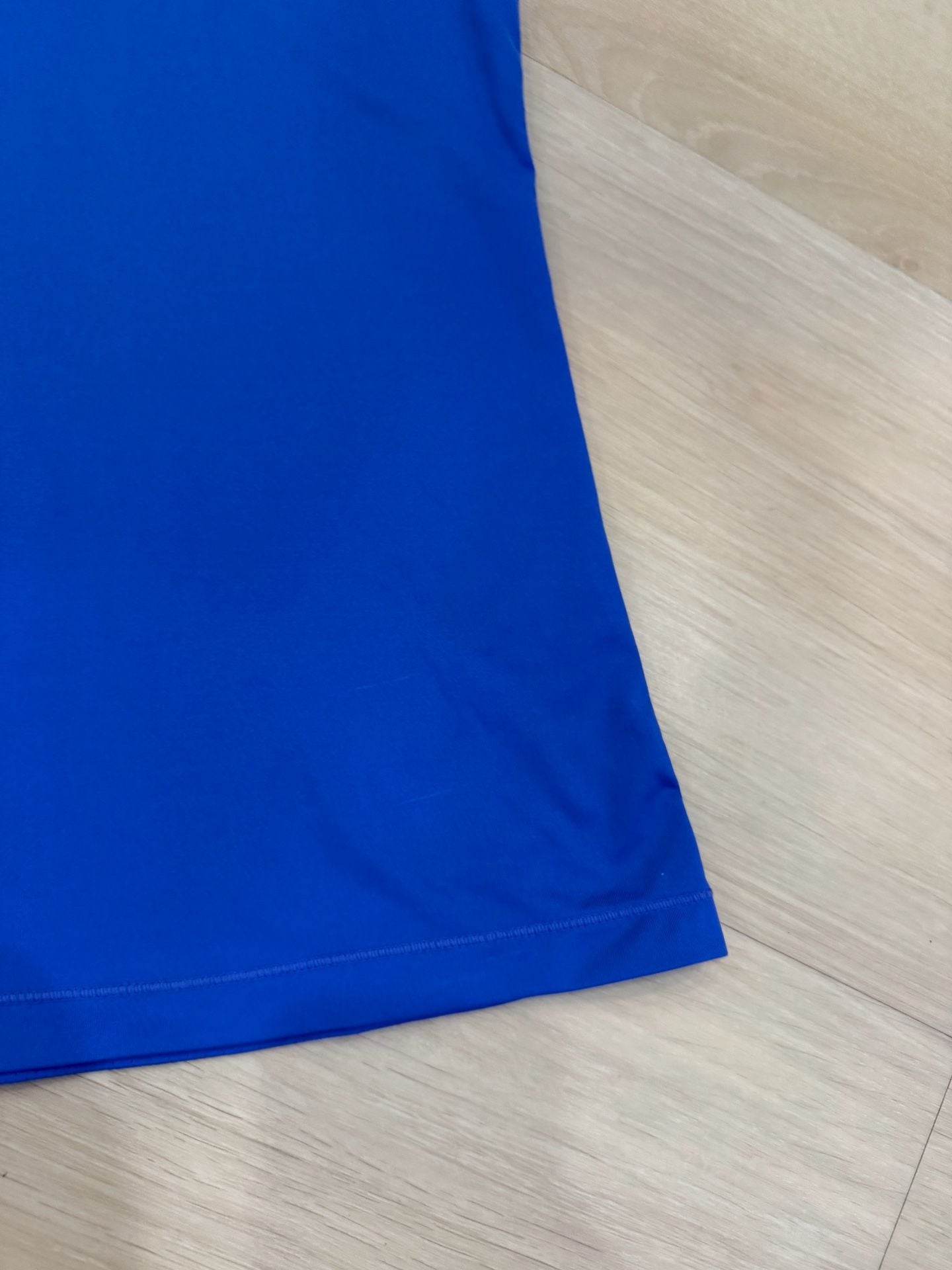 Nike Dri-FIT V-Neck T-Shirt Size M Royal Blue Athletic Top 8