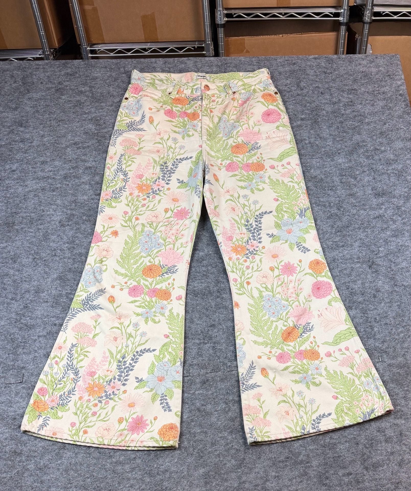 Wrangler Floral Flare Jeans W31xL30 Off-White Botanical Print 4