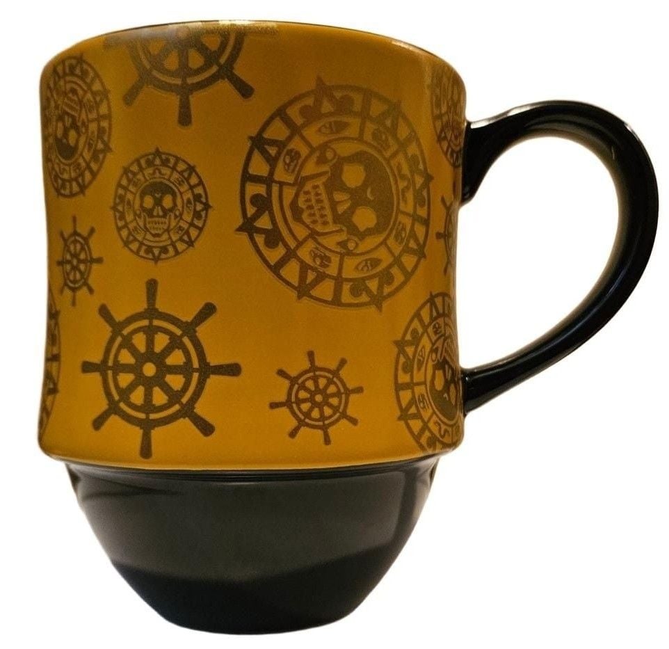 Disney Minnie Mouse The Main Attraction Pirates of the Caribbean Mug 2020 2