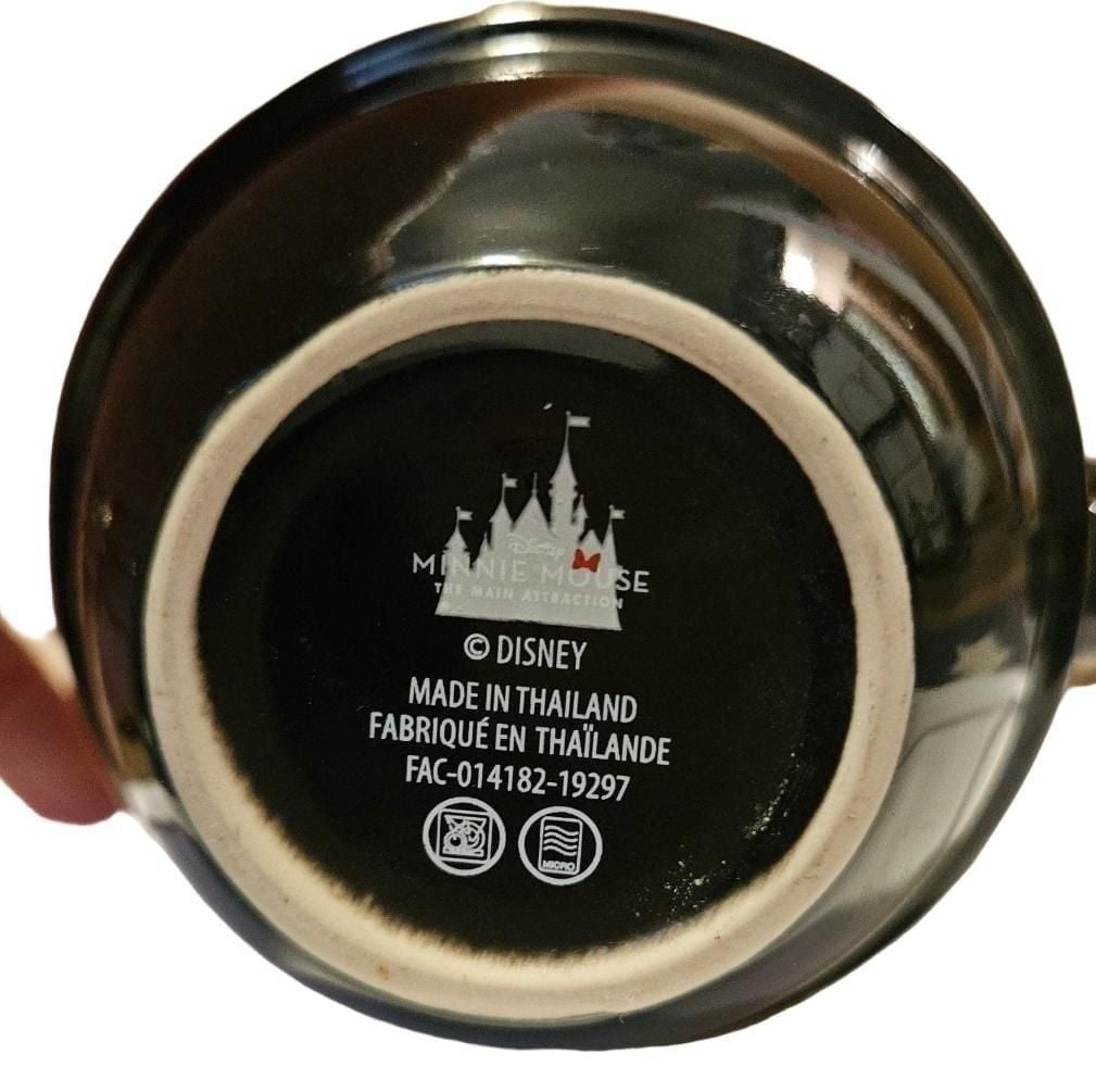 Disney Minnie Mouse The Main Attraction Pirates of the Caribbean Mug 2020 4