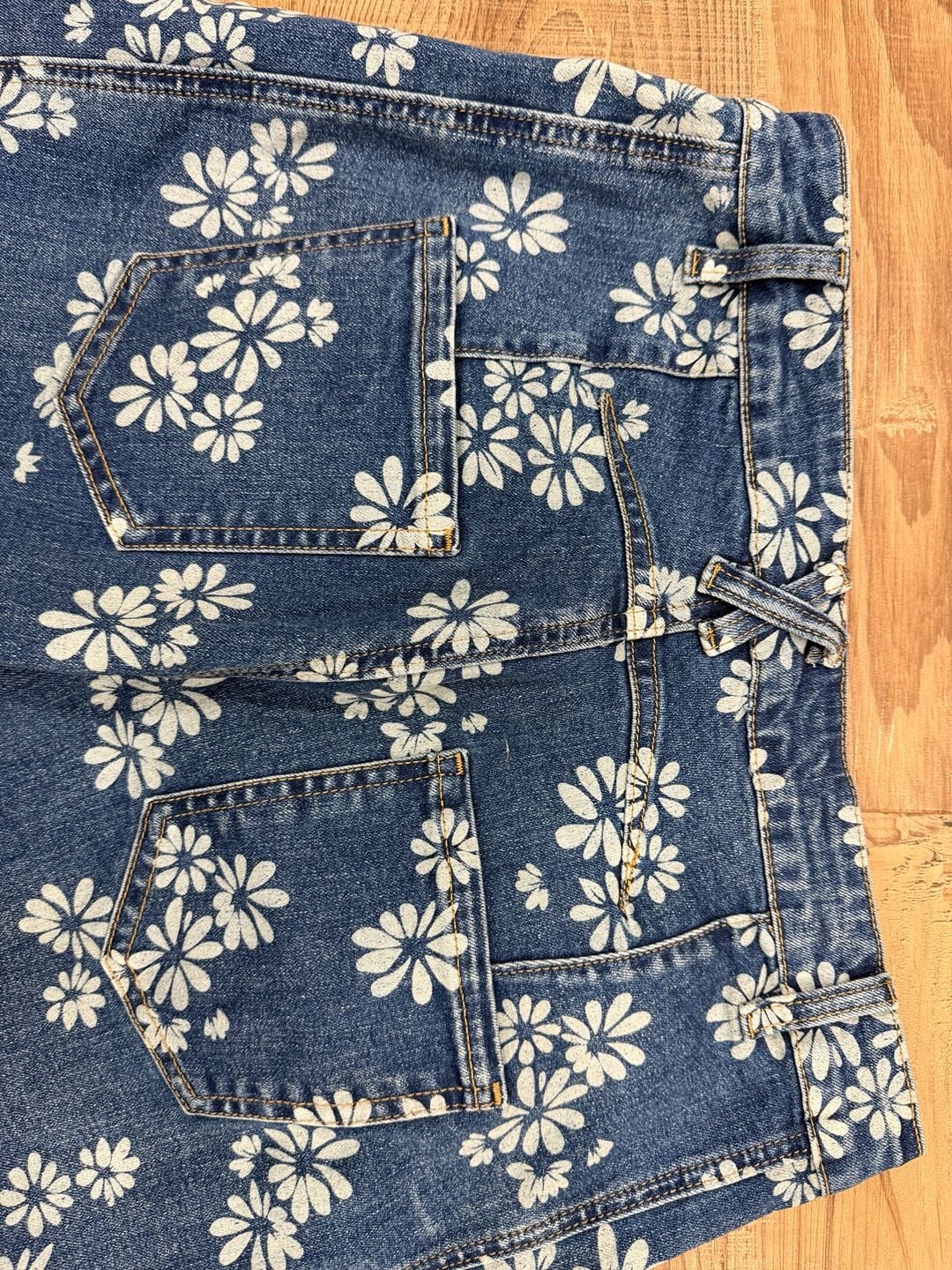 Flamingals Floral Print Barrel Leg Denim Jeans Size L Blue White 8