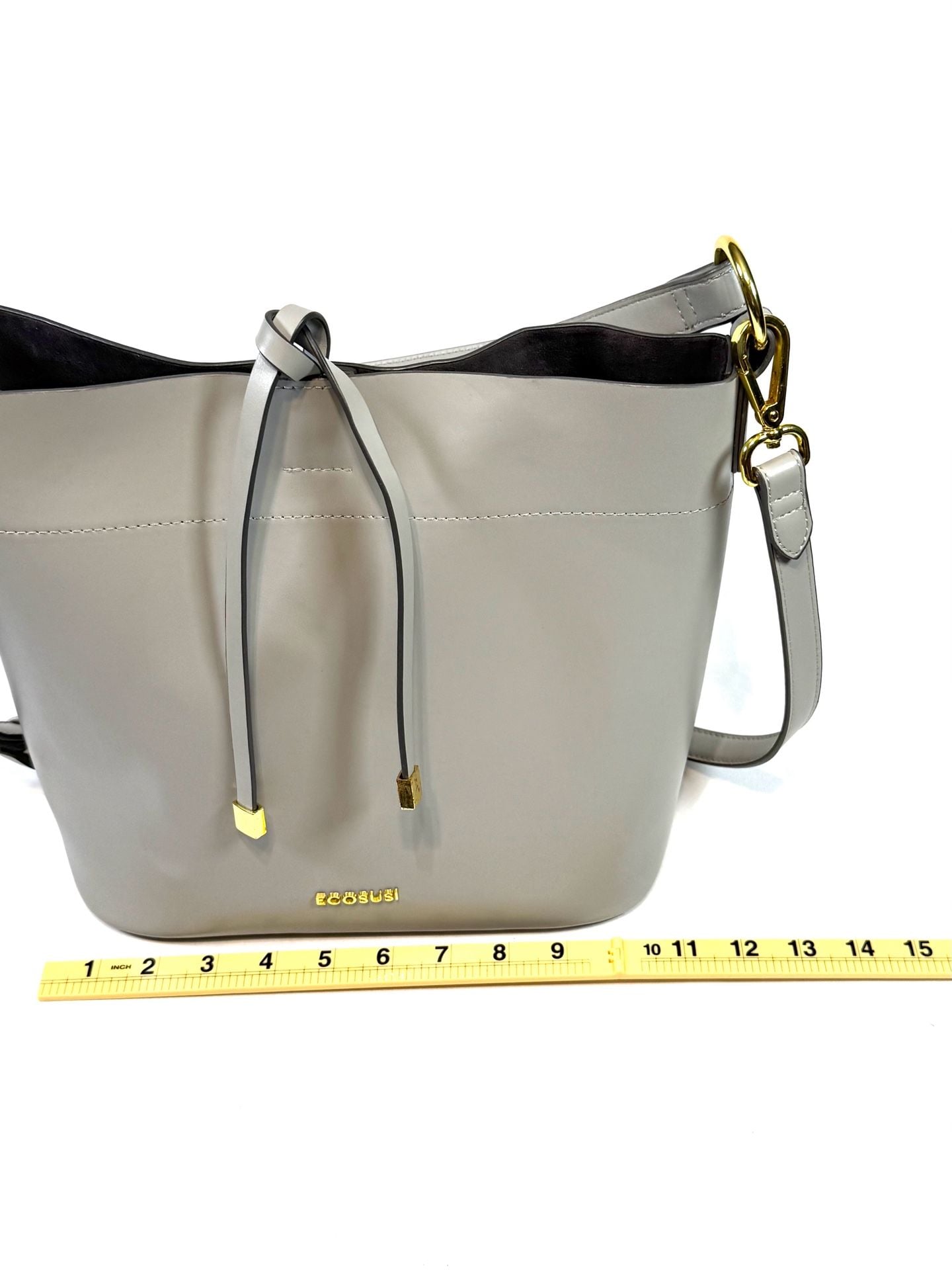 ECOSUSI Women's Bucket Bag Quiet Luxury Old Money Preppy Minimalist Heritage Greige Taupe Vegan Leather Crossbody Shoulder Bag Gold Hardware Drawstring Tie Zip Pocket 3
