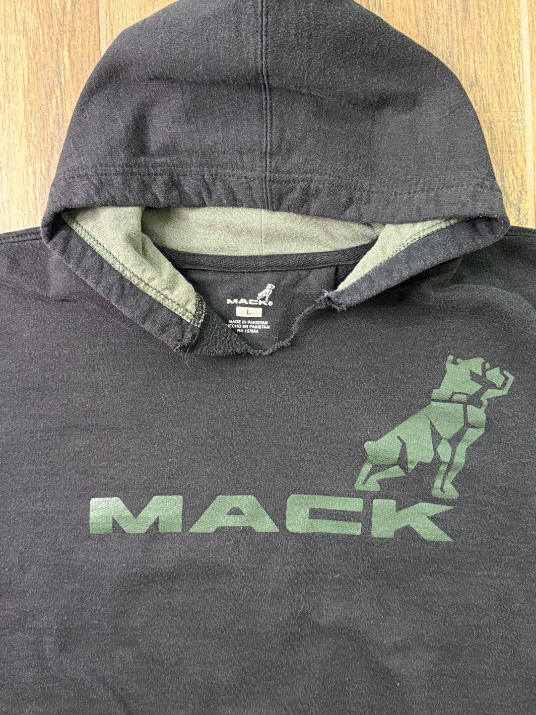 Vintage Mack Trucks Hoodie Size L Black Green Bulldog Logo Pullover Sweatshirt 2