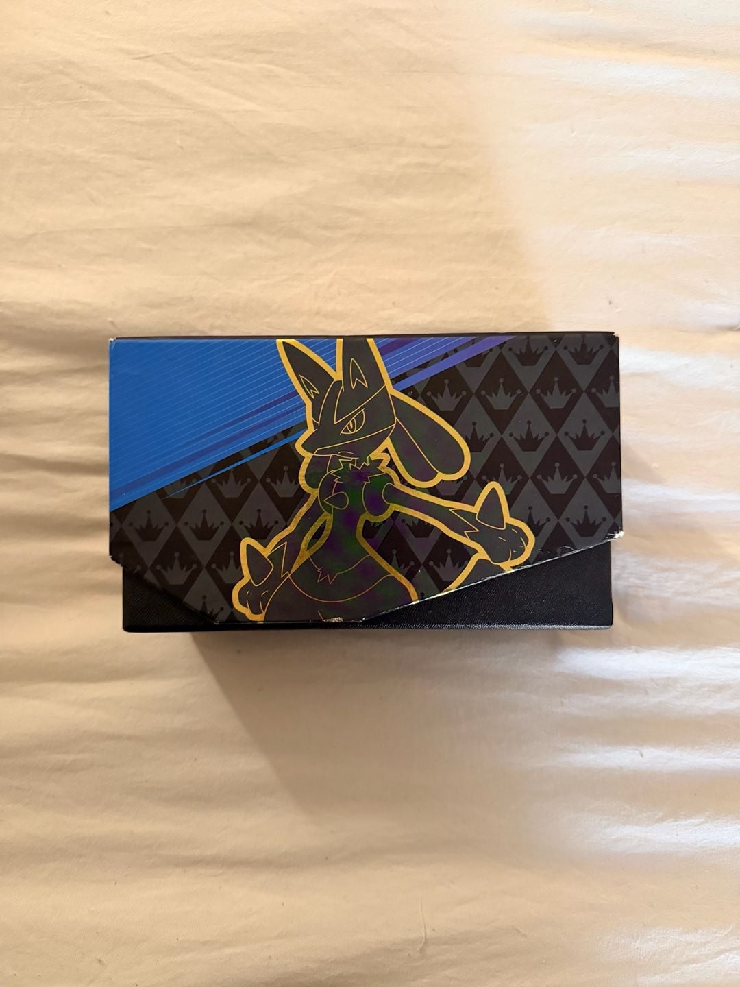 Pokemon TCG Bulk Lot Assorted Trading Cards with Lucario Deck Box 3