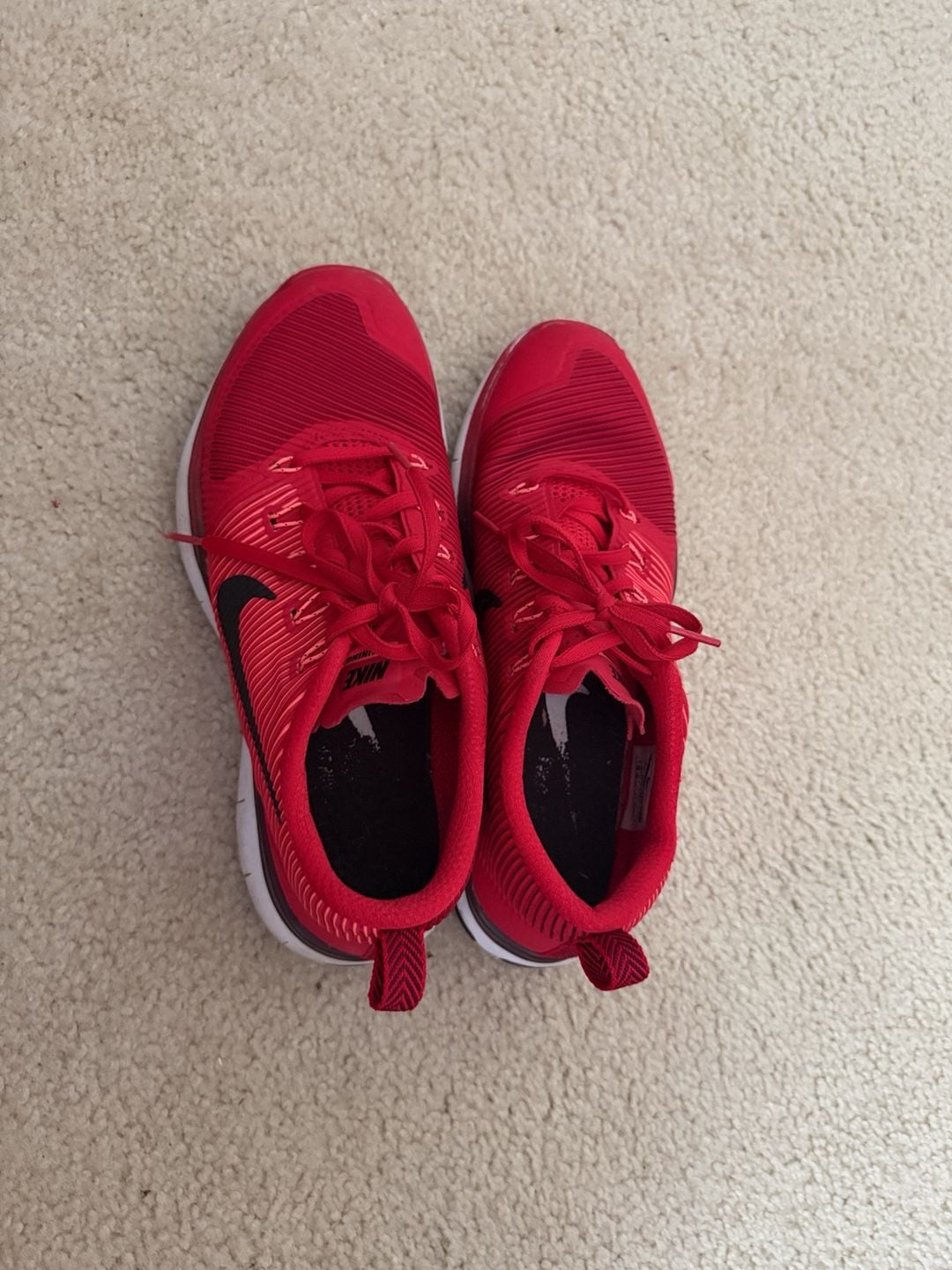 Nike Free Train Versatility MENS Size 9 Red Black Athletic Shoes 3