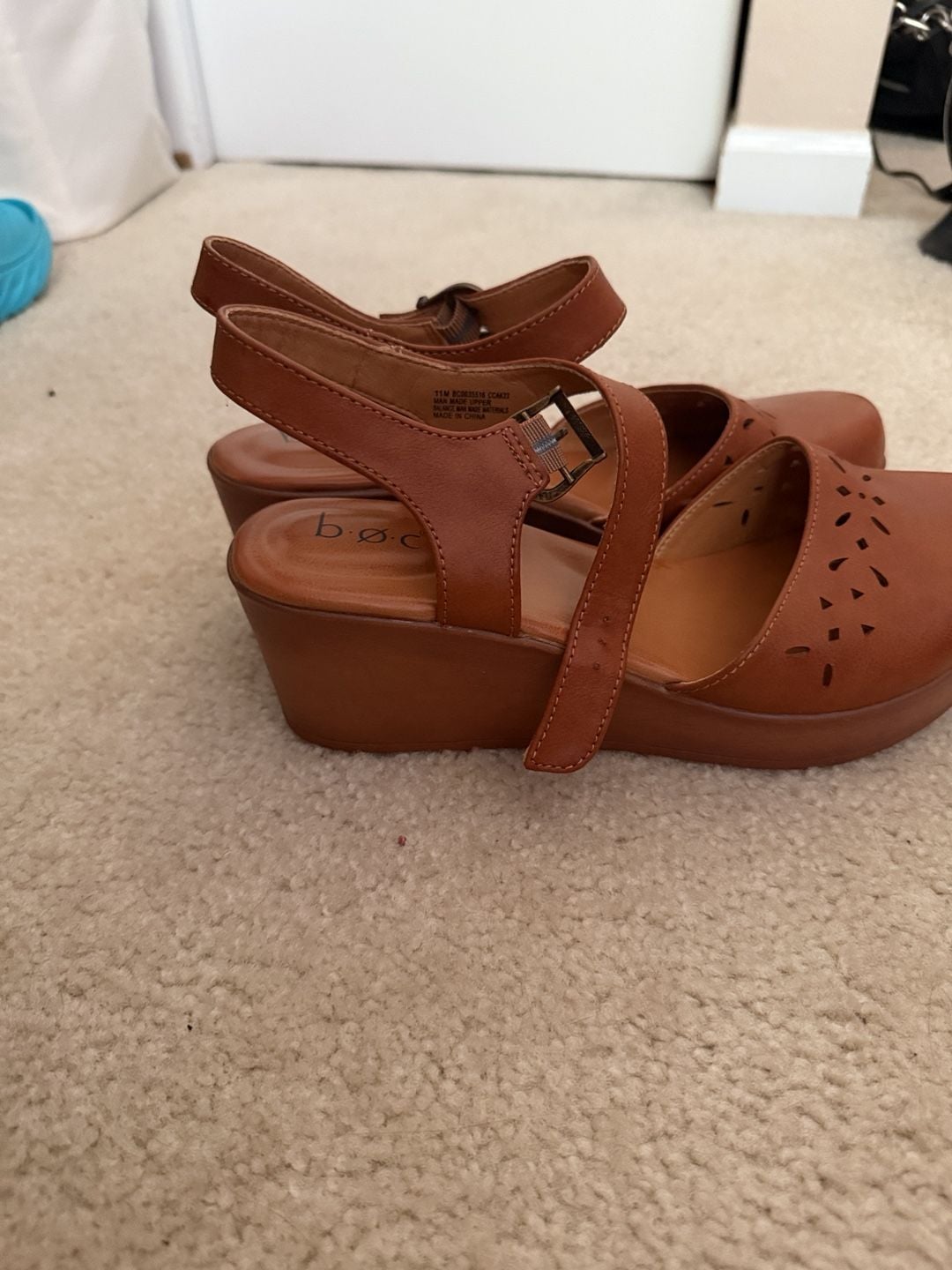 b.o.c. Wedge Sandal Size 11M Tan Brown Cutout Platform Slingback 4