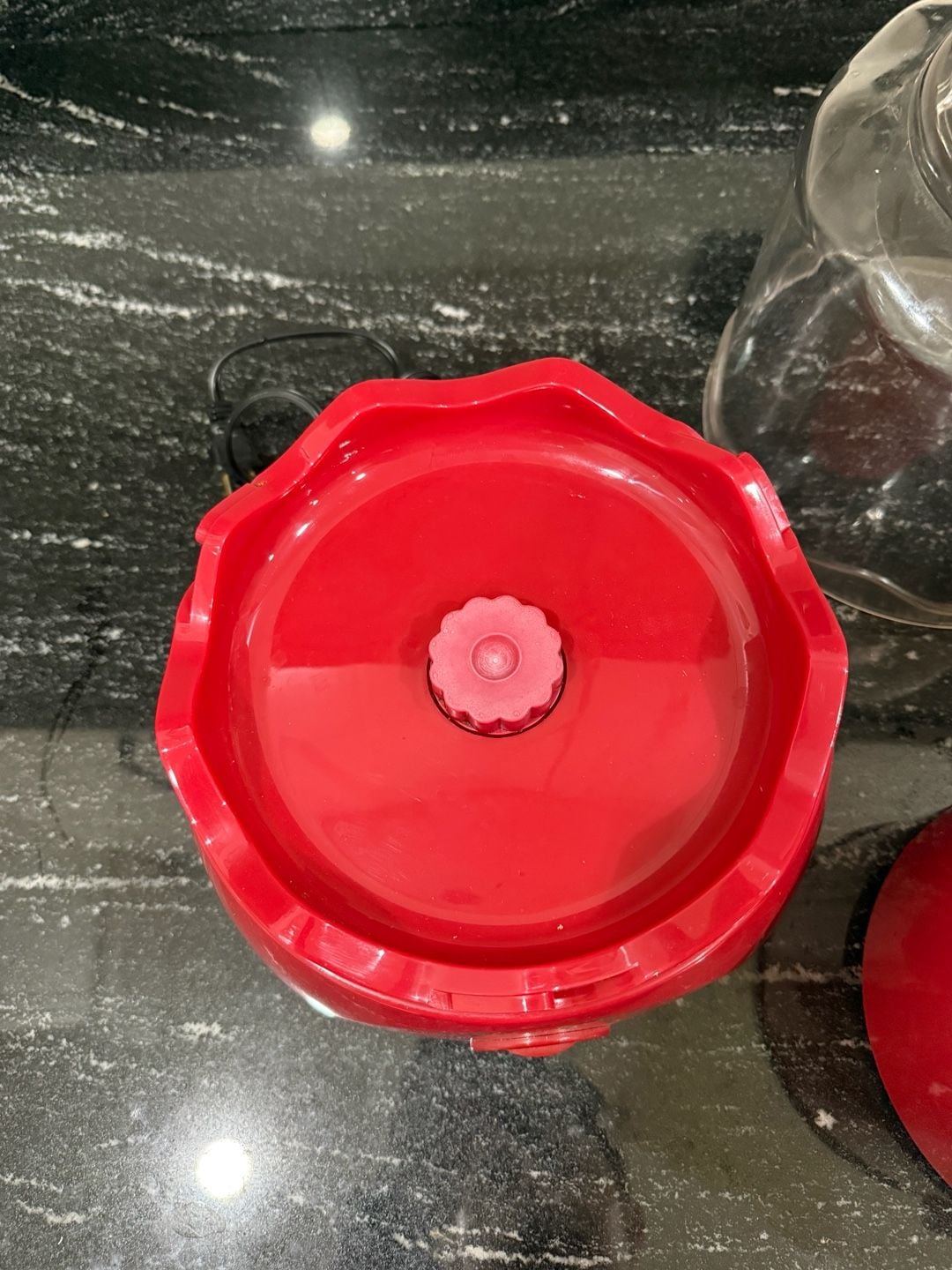 Cuisinart Frozen Yogurt Ice Cream & Sorbet Maker Red 10
