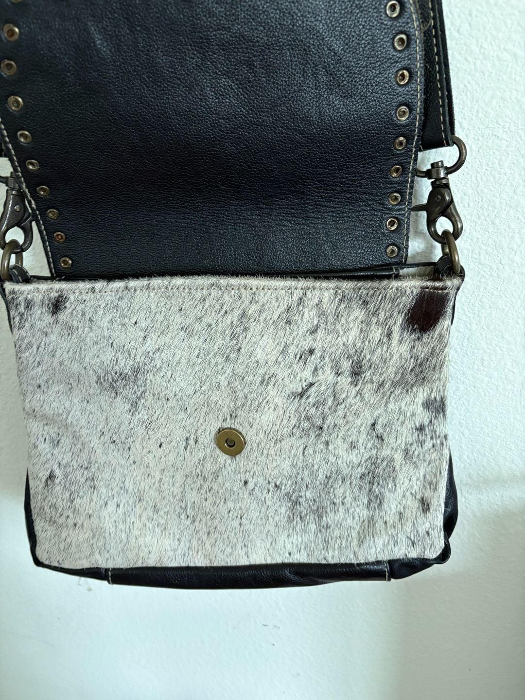 Myra Western Cowhide Leather Crossbody Bag Turquoise Tooled Flap 9