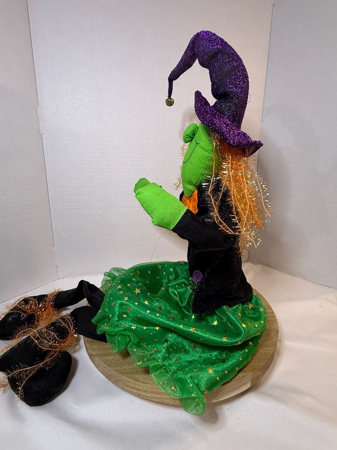 Spooky Hollow 30 Inch Witch Shelf Sitter 9