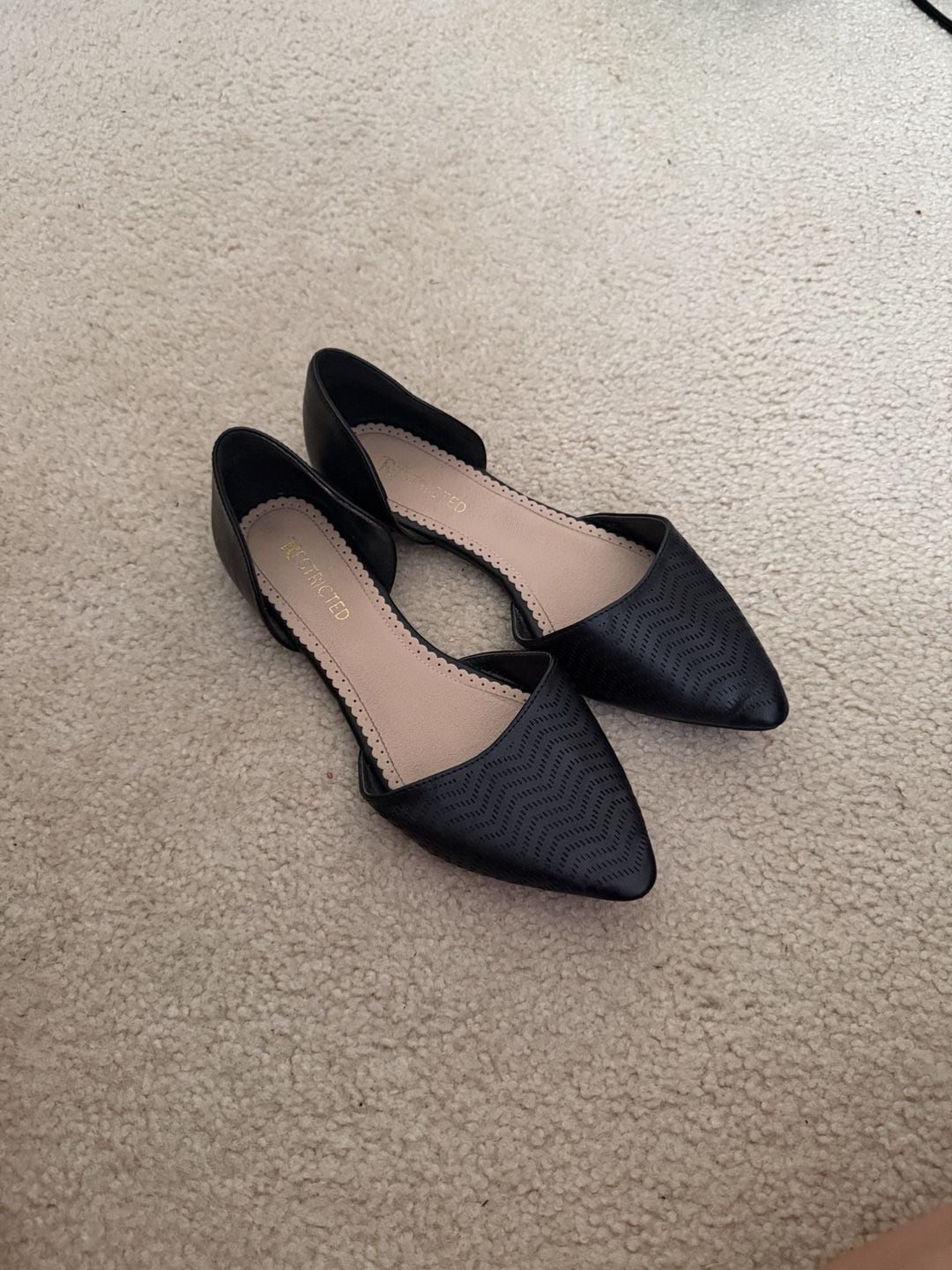 Restricted Pointed Toe D'Orsay Flats Size 10 Black Perforated 2