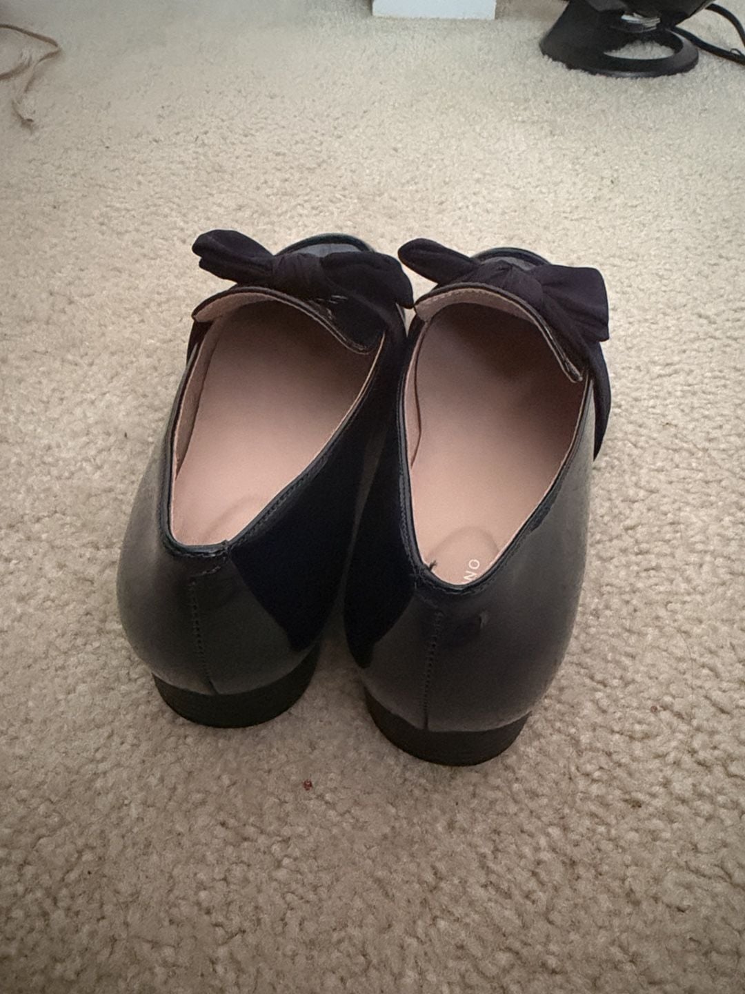 Bandolino Lindio Bow Loafer Size 11M Navy Patent 5