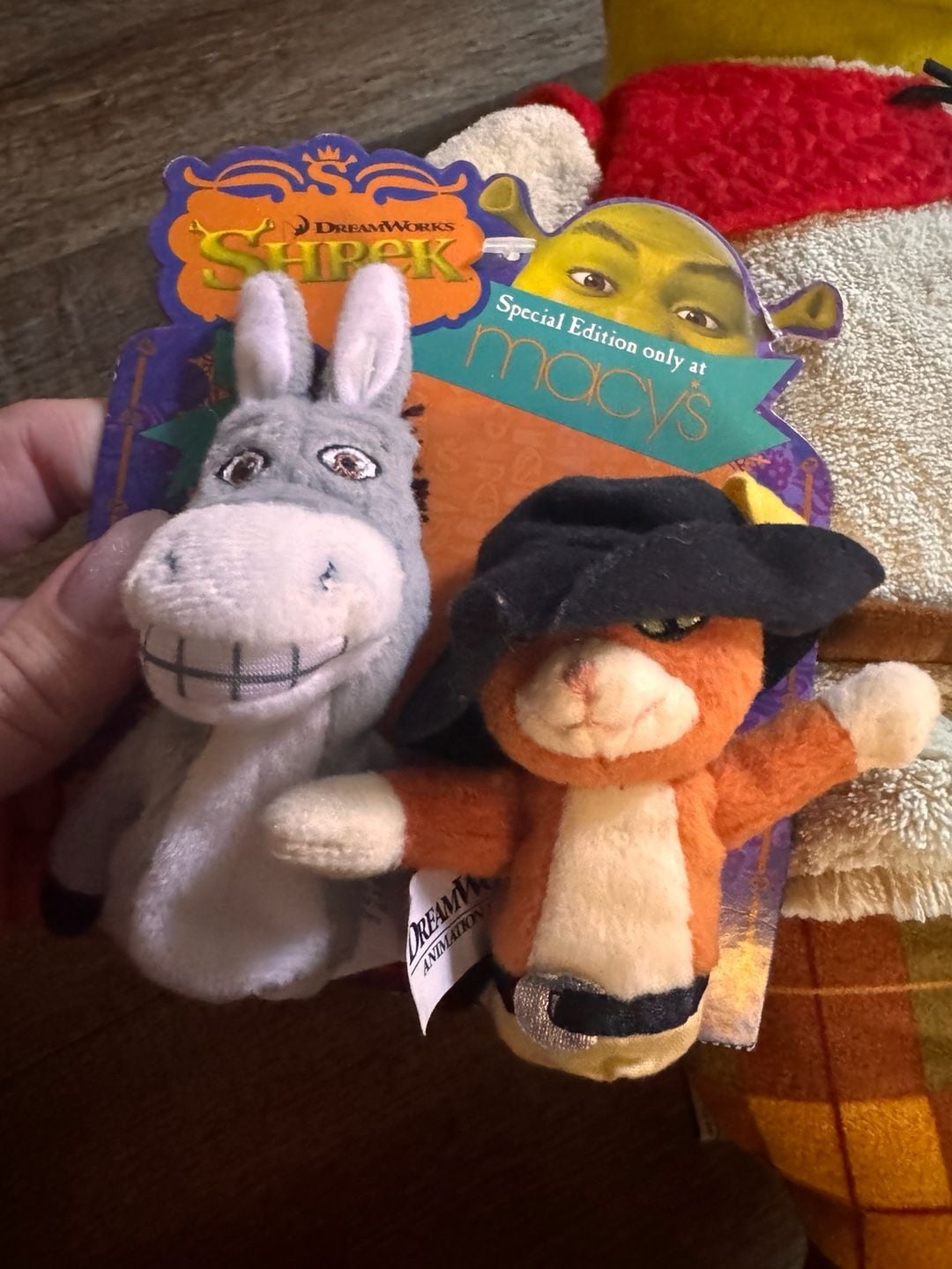 2007 Limited Edition Shrek Plus with Finger Puppets NWT 3