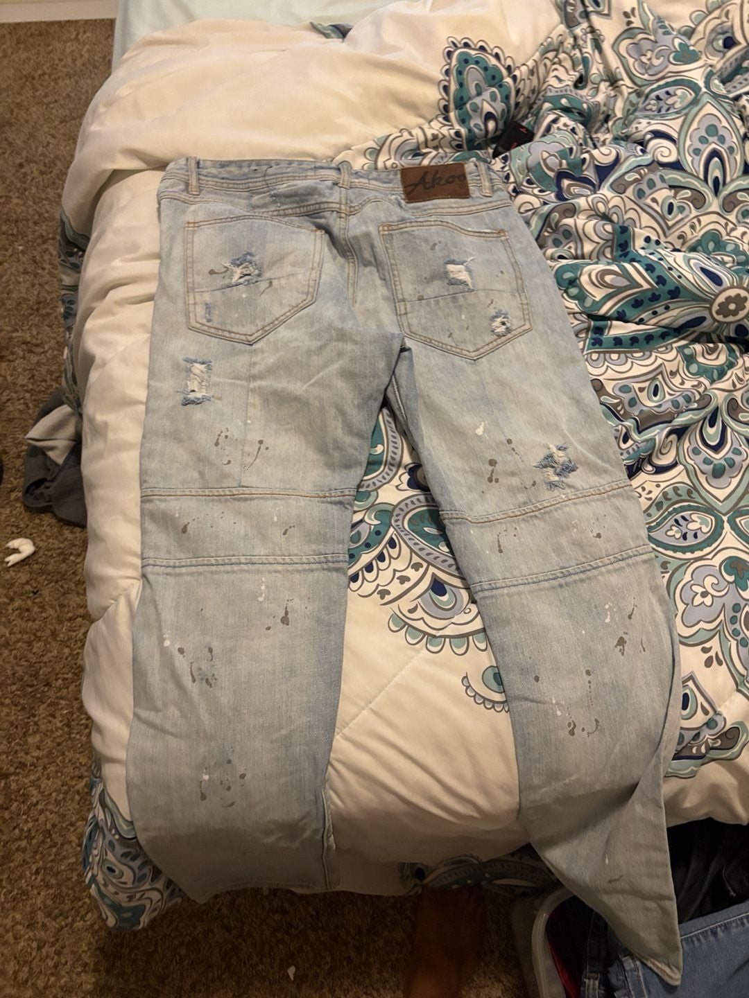 Akoo Biker Cargo Denim Jeans Size 34 Light Wash Distressed Paint Splatter 5