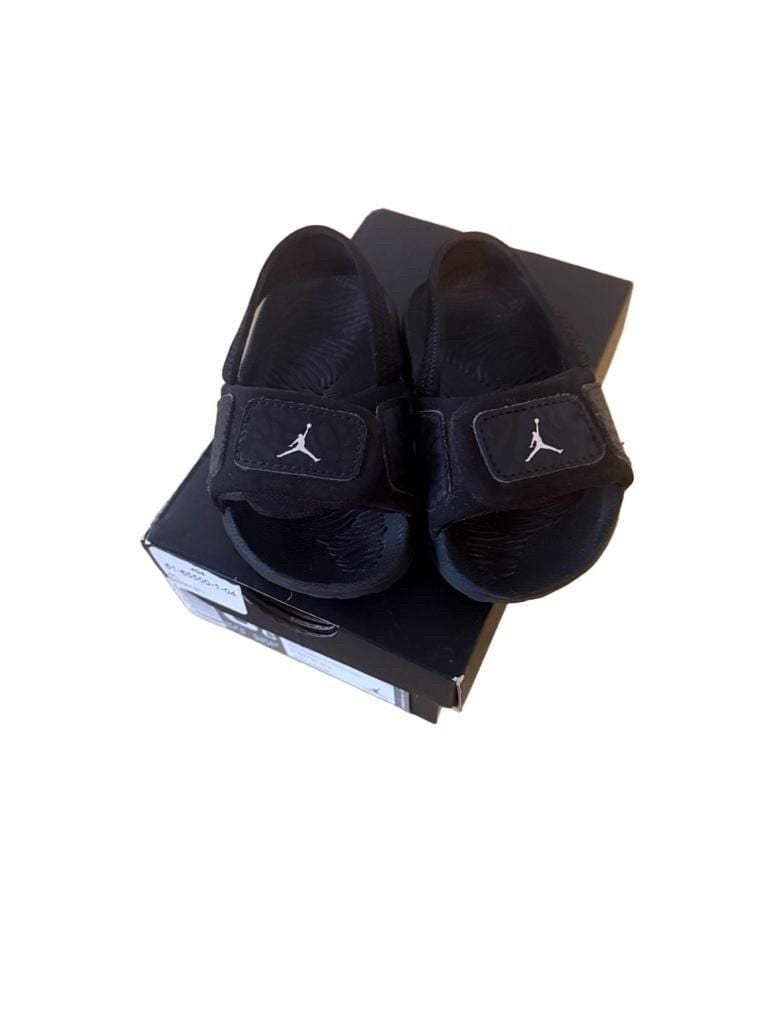 Jordan Hydro 3 BT Size 6C Black White Sandals 1