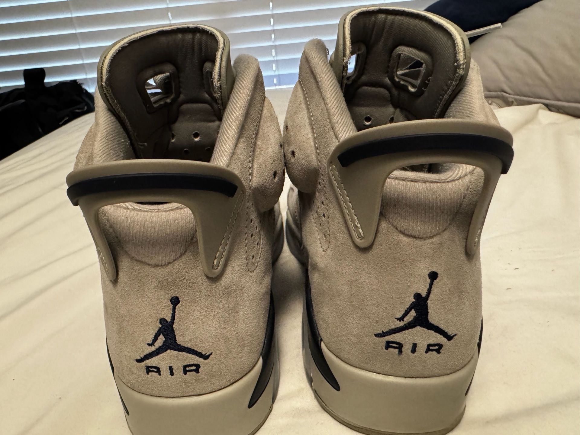 Air Jordan 6 Georgetown Retro. 7
