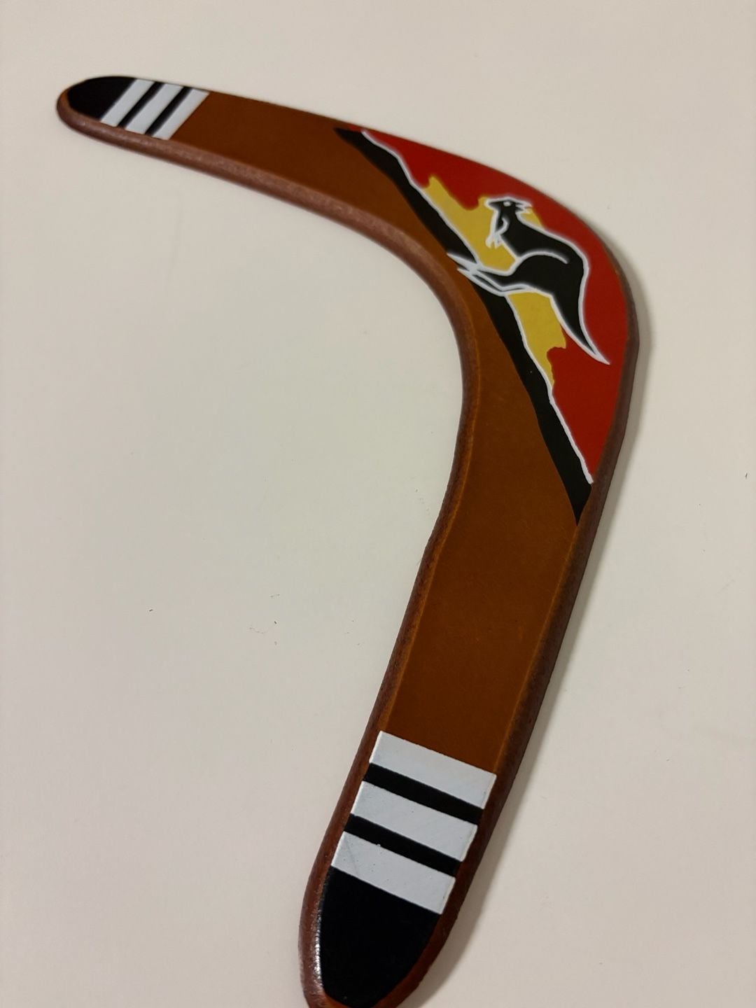 Australian Souvenir Hand Painted Wooden Boomerang Kangaroo 12 Inch Brown 2