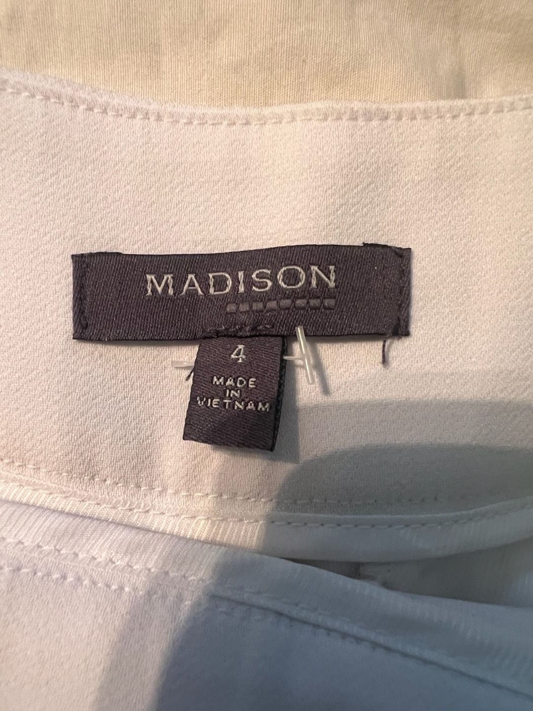 Madison Tailored Shorts Size 4 White 3