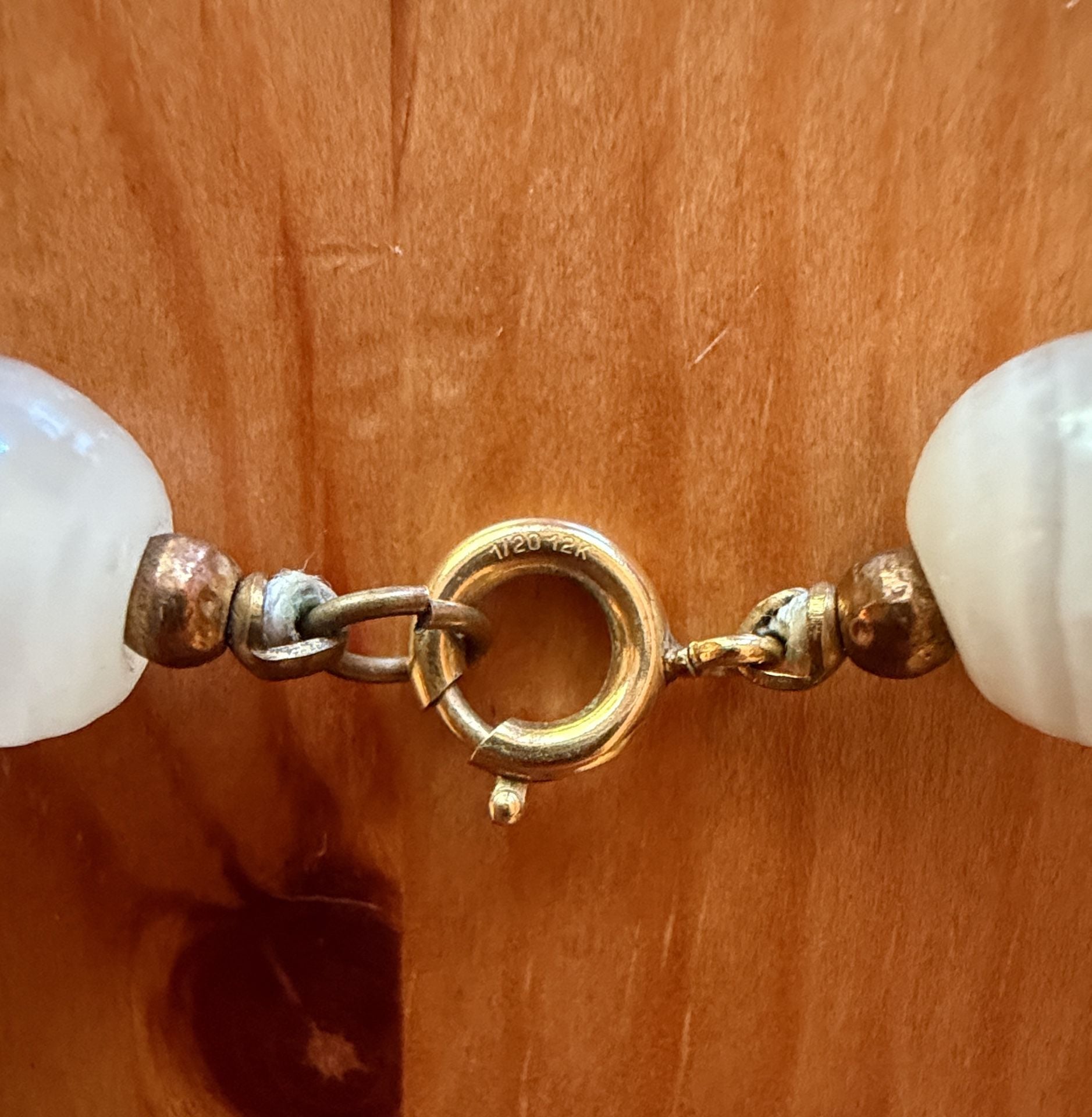 Vintage White Agate Beaded Necklace 1/20 12K Gold Filled Clasp 3
