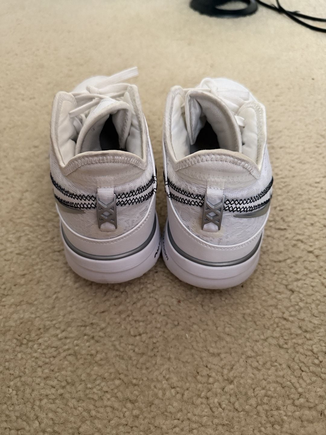 Nike Zoom LeBron NXXT Gen Men’s Size 9 White Basketball Shoes DR8784-101 4