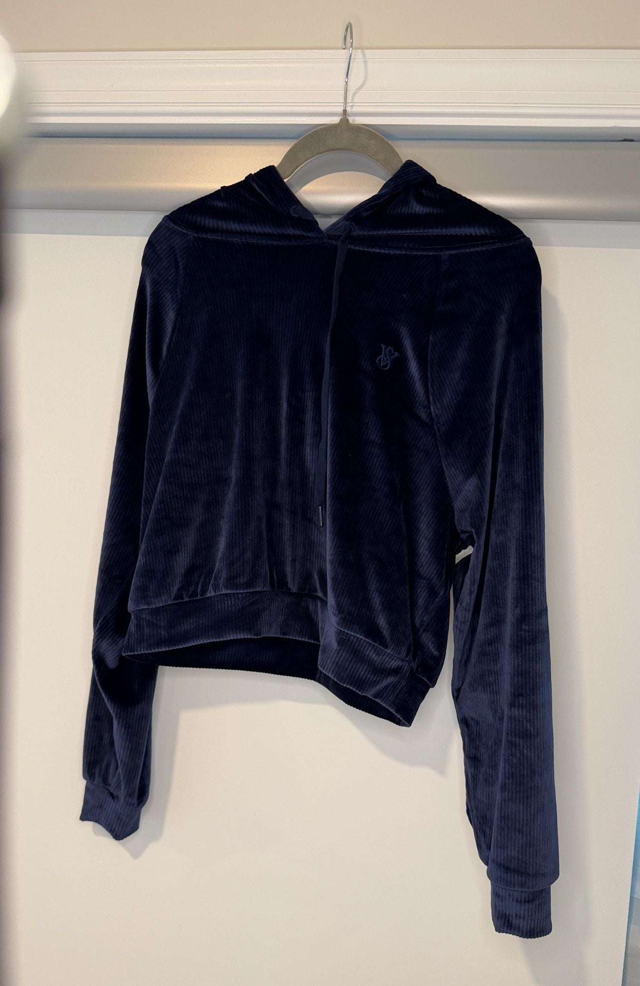 Victoria's Secret Velour Hoodie Size XS Navy Blue Cropped Pullover 5