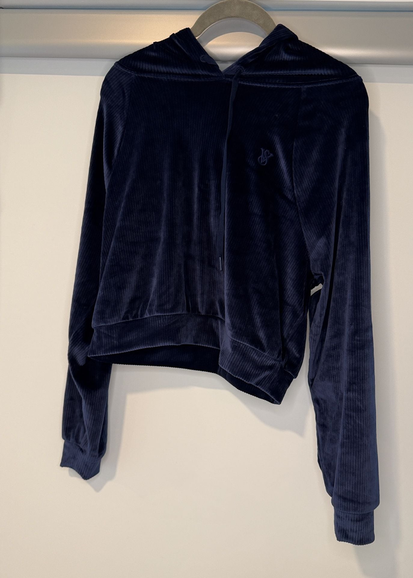 Victoria's Secret Velour Hoodie Size XS Navy Blue Cropped Pullover 3