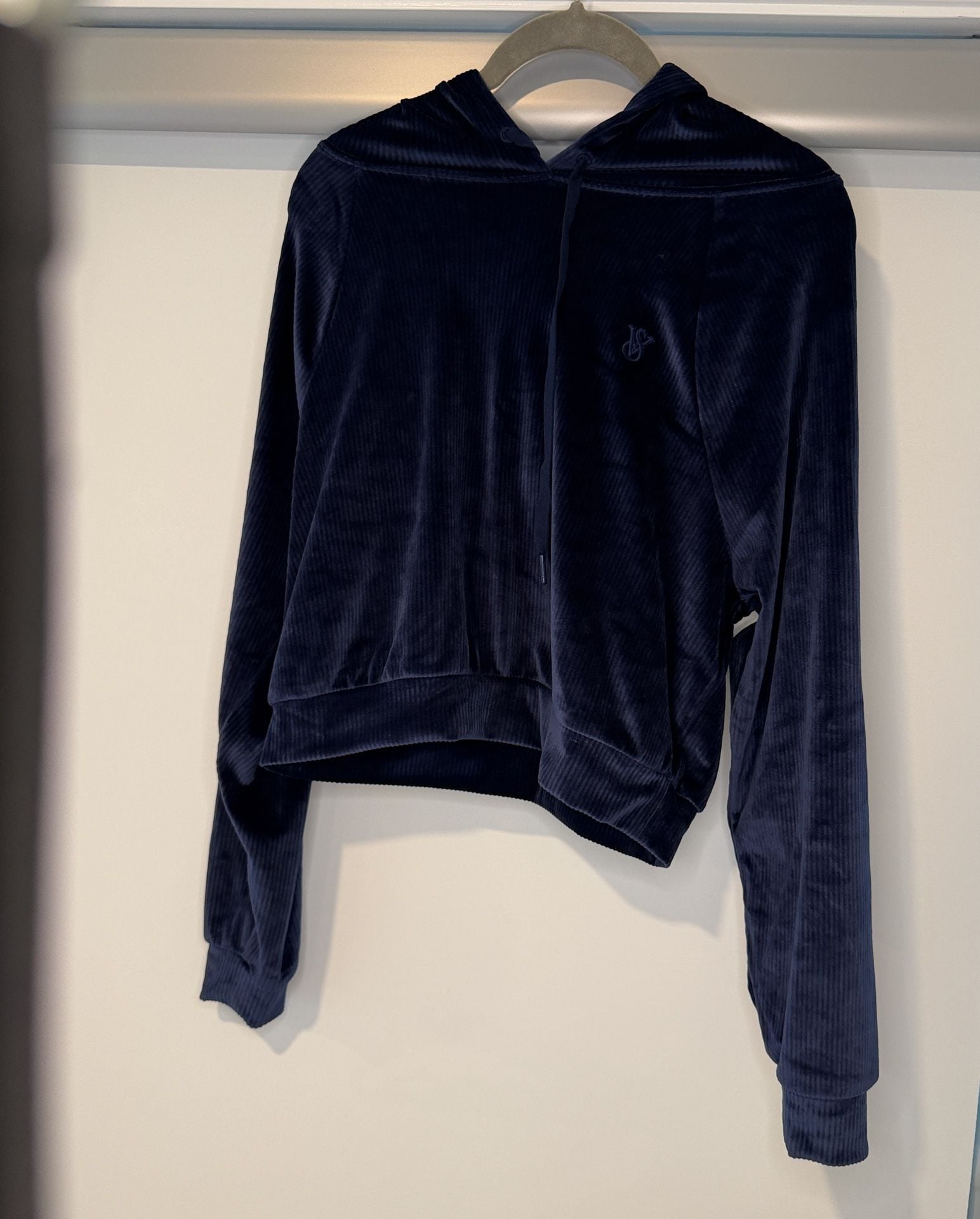 Victoria's Secret Velour Hoodie Size XS Navy Blue Cropped Pullover 4
