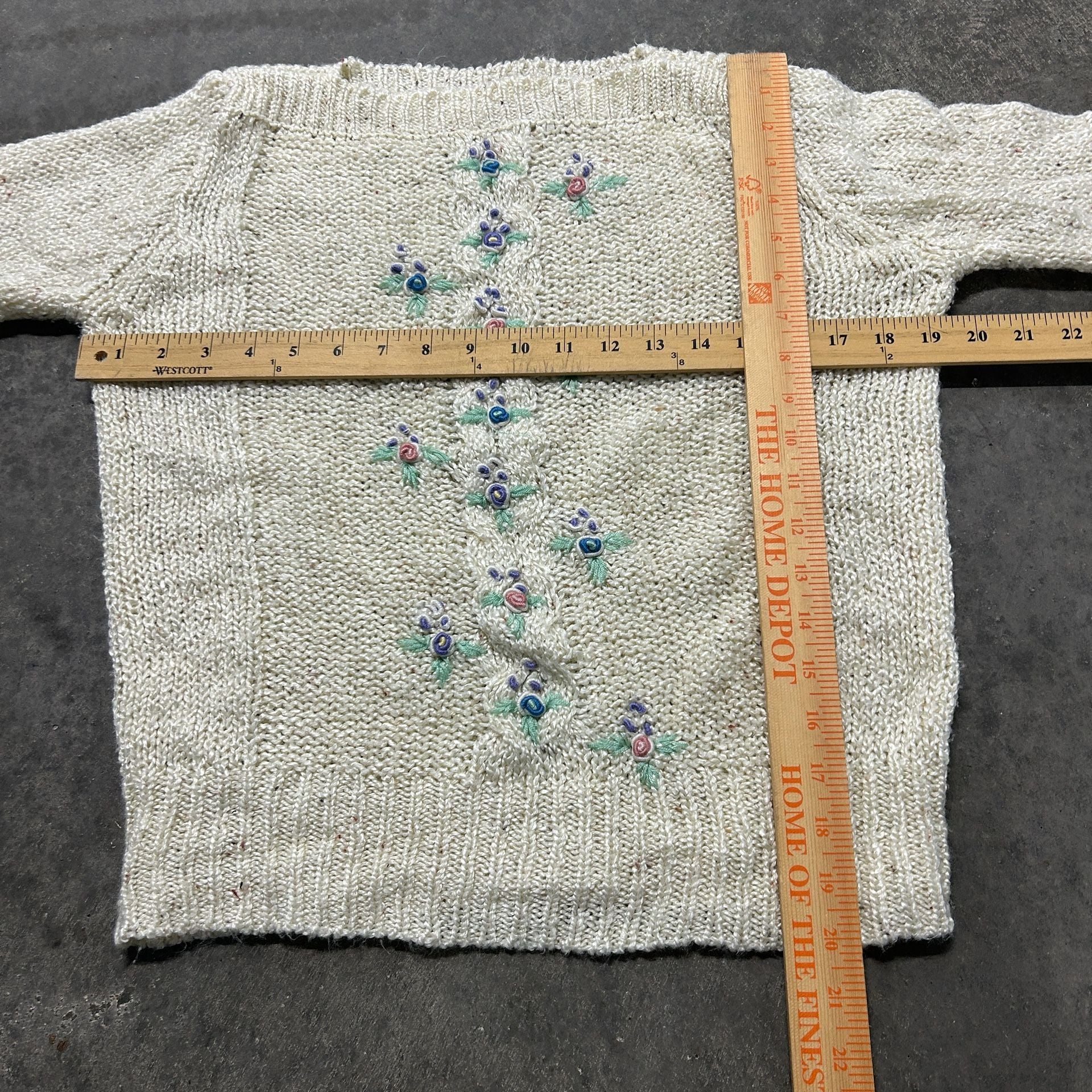 Vintage Genesis Cream Floral Embroidered Sweater Cottagecore 80s 7