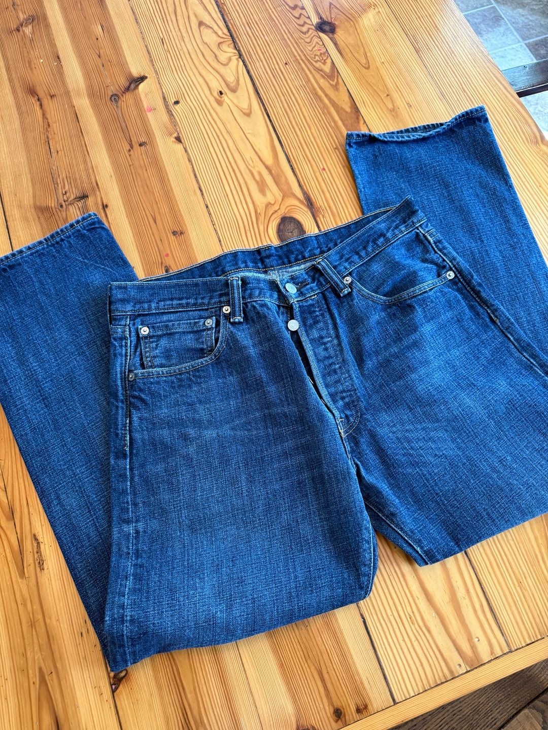 Levi's 501 Straight Leg Button Fly Jeans 34x30 Dark Wash Denim 2