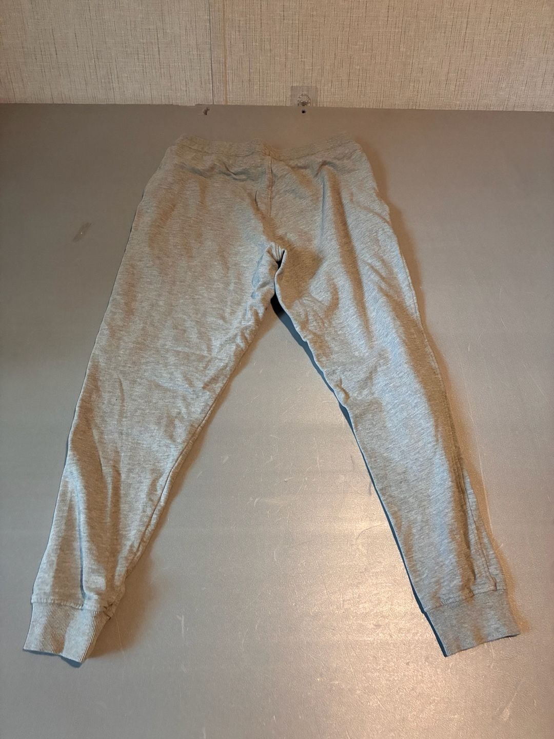 NWT M Medium Under Armour Gray WoMen's Athletic Jogger Pants Dark Gray Panel 5