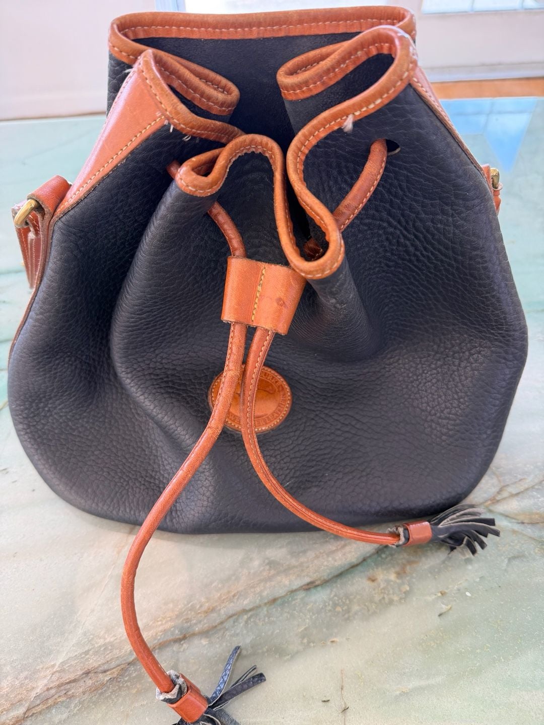 VTG Dooney & Bourke All Weather Leather Drawstring Bucket Bag Black Brown 3
