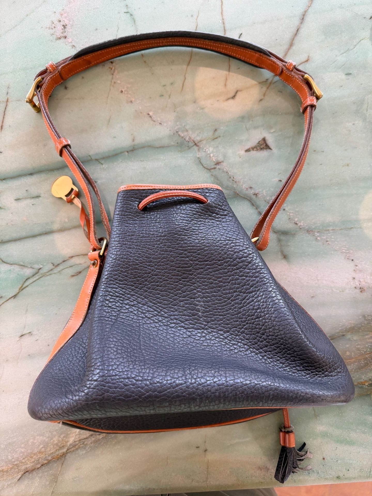 VTG Dooney & Bourke All Weather Leather Drawstring Bucket Bag Black Brown 6