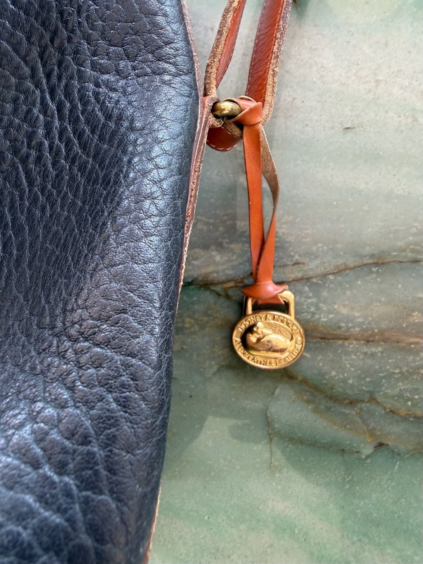 VTG Dooney & Bourke All Weather Leather Drawstring Bucket Bag Black Brown 9