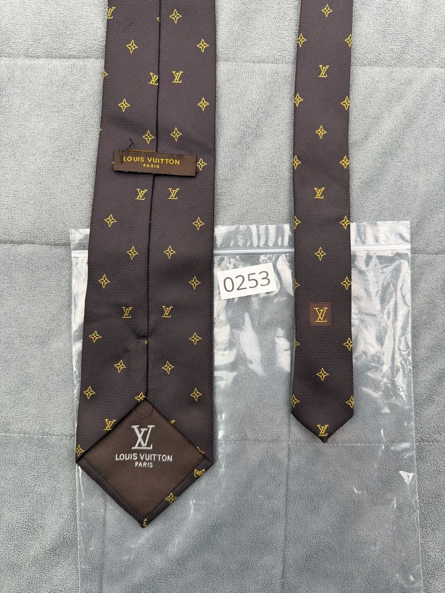 Authentic Louis Vuitton Monogram Silk Tie Brown Gold Luxury Neckwear 10