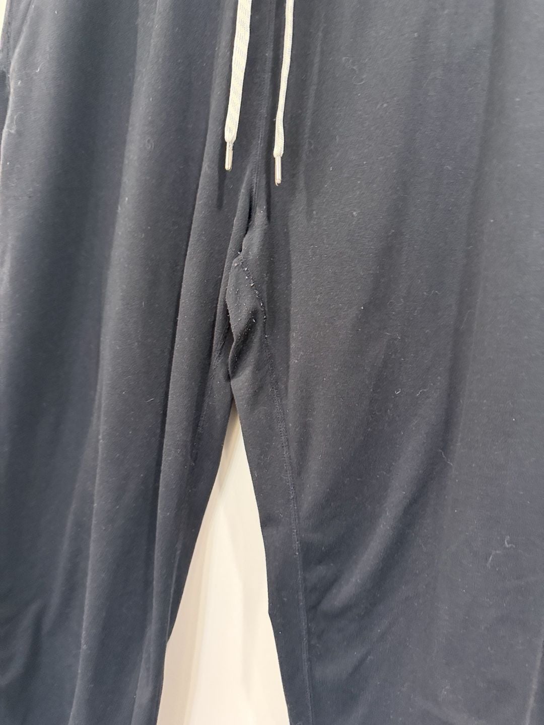 Vuori Performance Jogger Pants Size Medium Black Drawstring 4