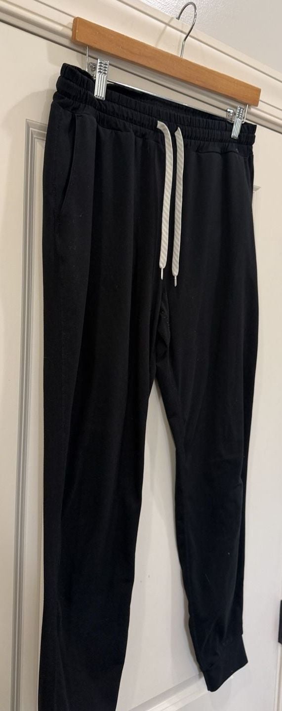 Vuori Performance Jogger Pants Size Medium Black Drawstring 3