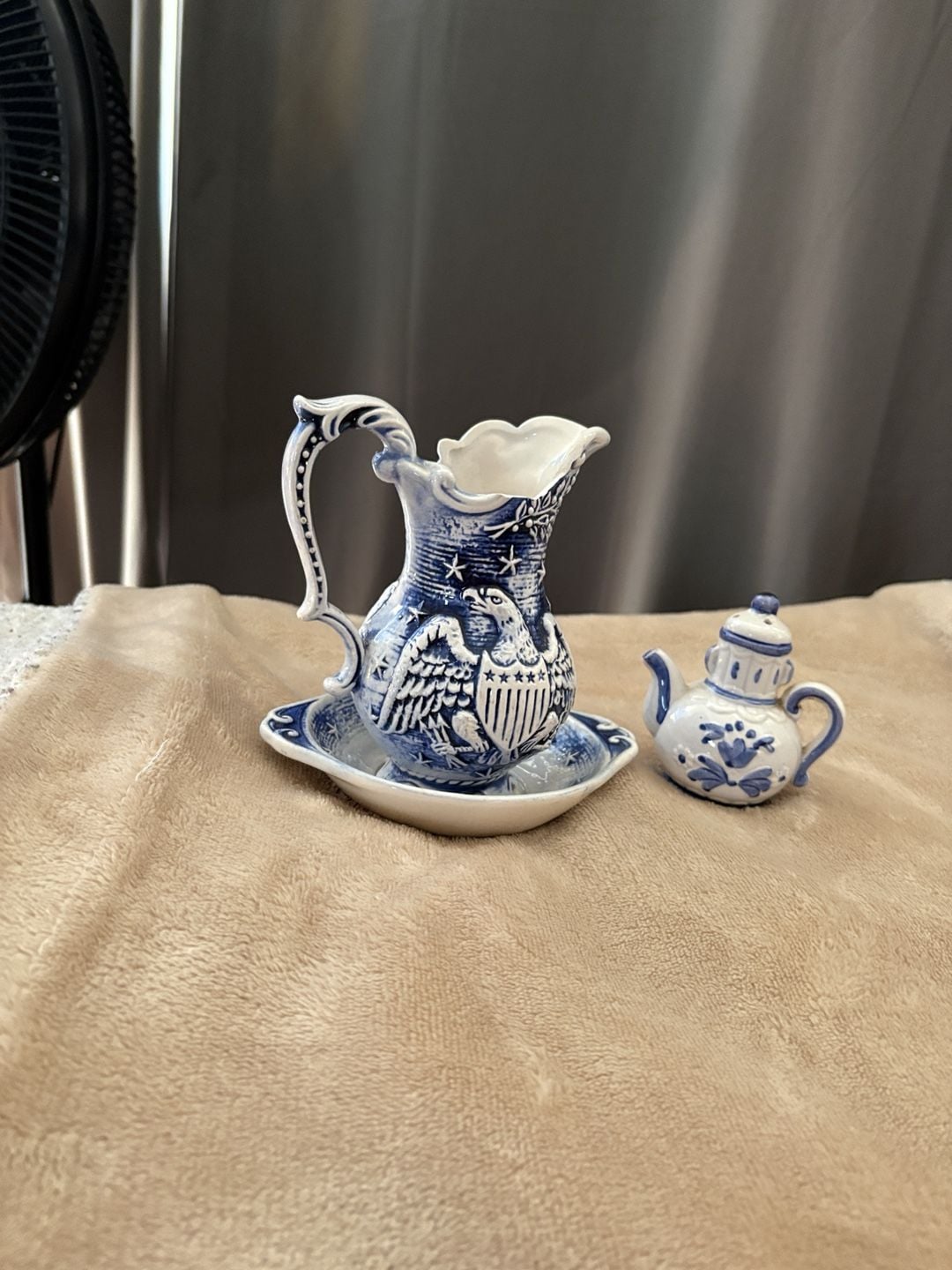 Vintage Enesco Blue And White Patriotic Eagle Pitcher And Saucer 1