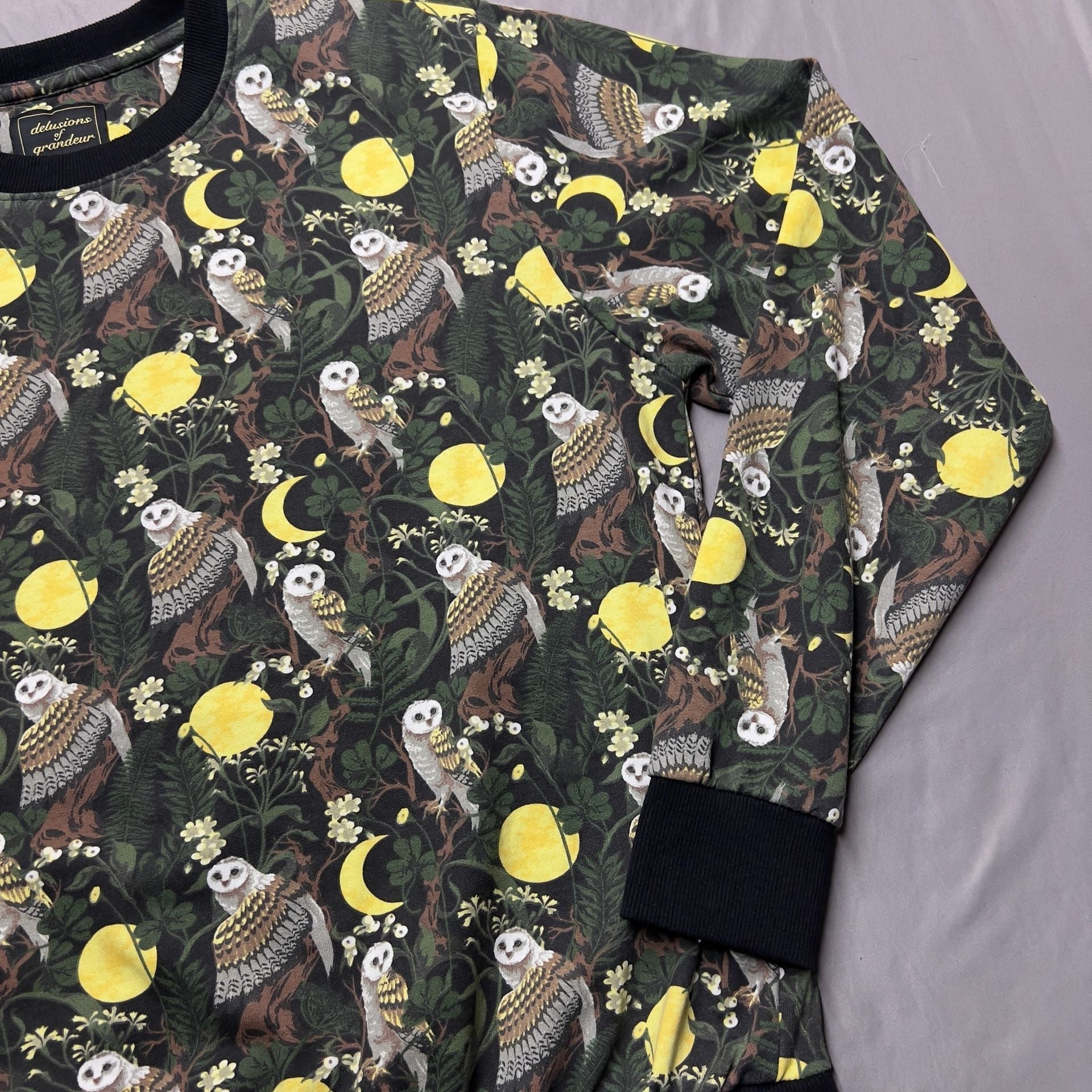 Delusions of Grandeur Owl Moon Print Crewneck Sweatshirt Size M Sweater 5