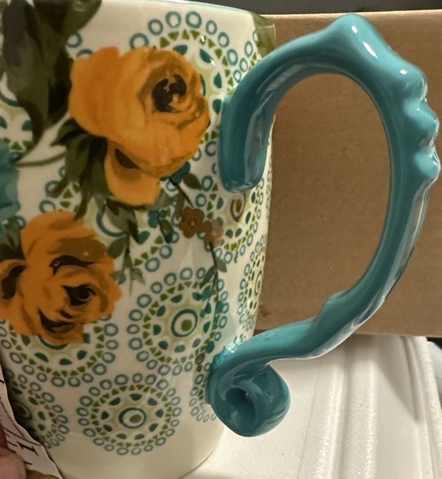 The Pioneer Woman Rose Shadow Mug 5