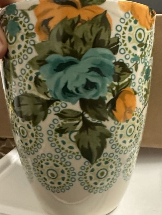 The Pioneer Woman Rose Shadow Mug 7