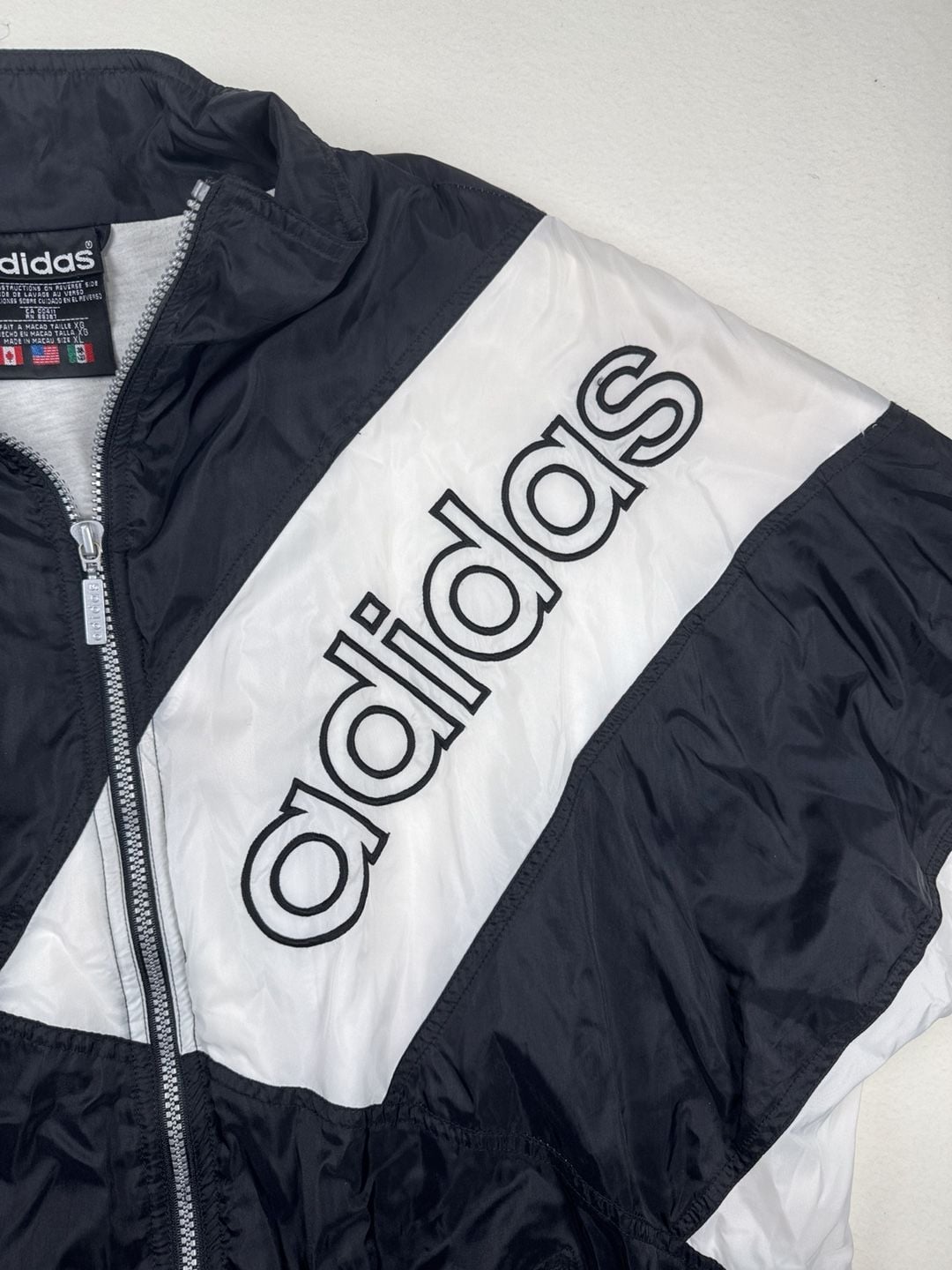 Adidas Windbreaker Jacket Size XL Black White Big Logo 90s Vintage 3
