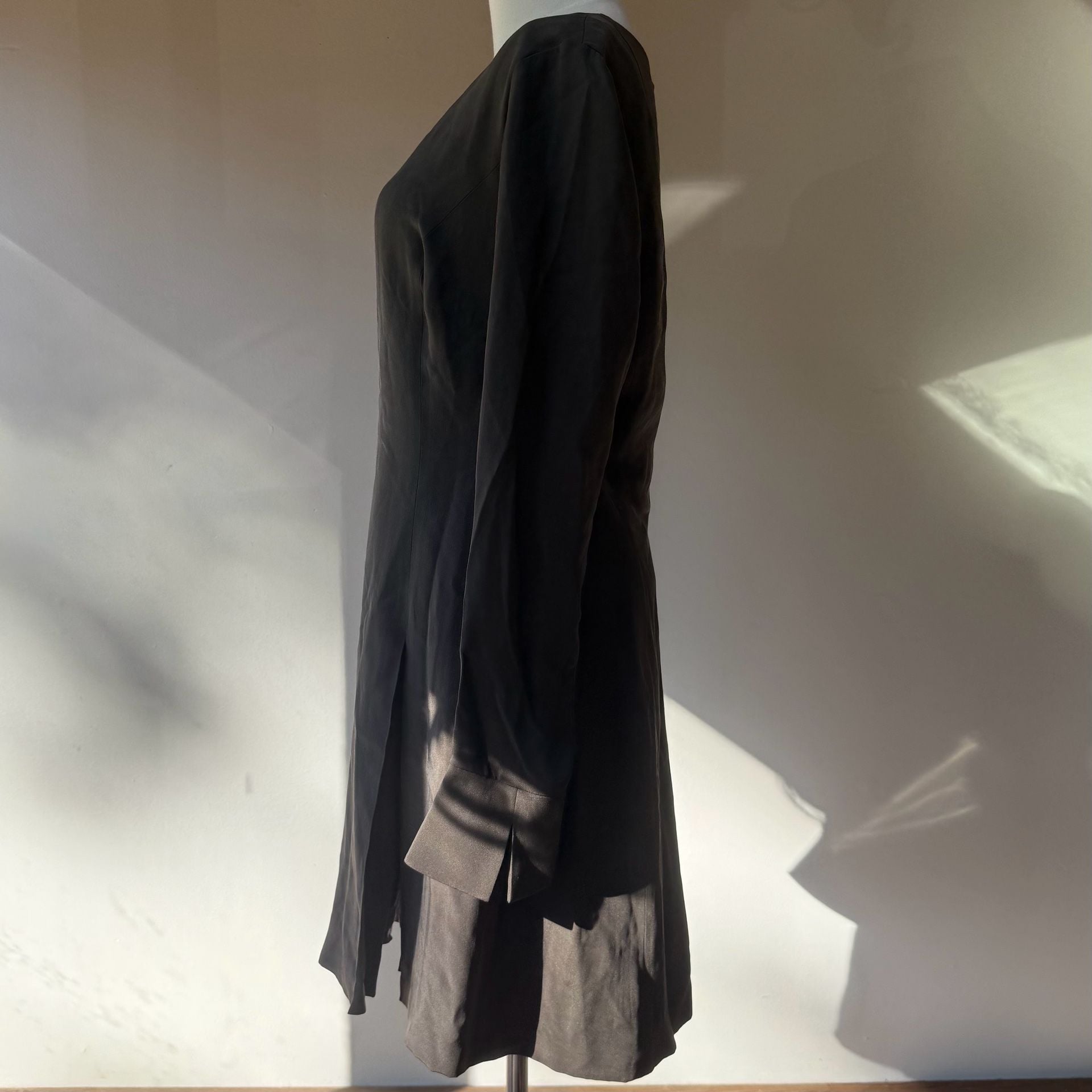 Vintage 100% Silk Long Sleeve Grey Dress  8
