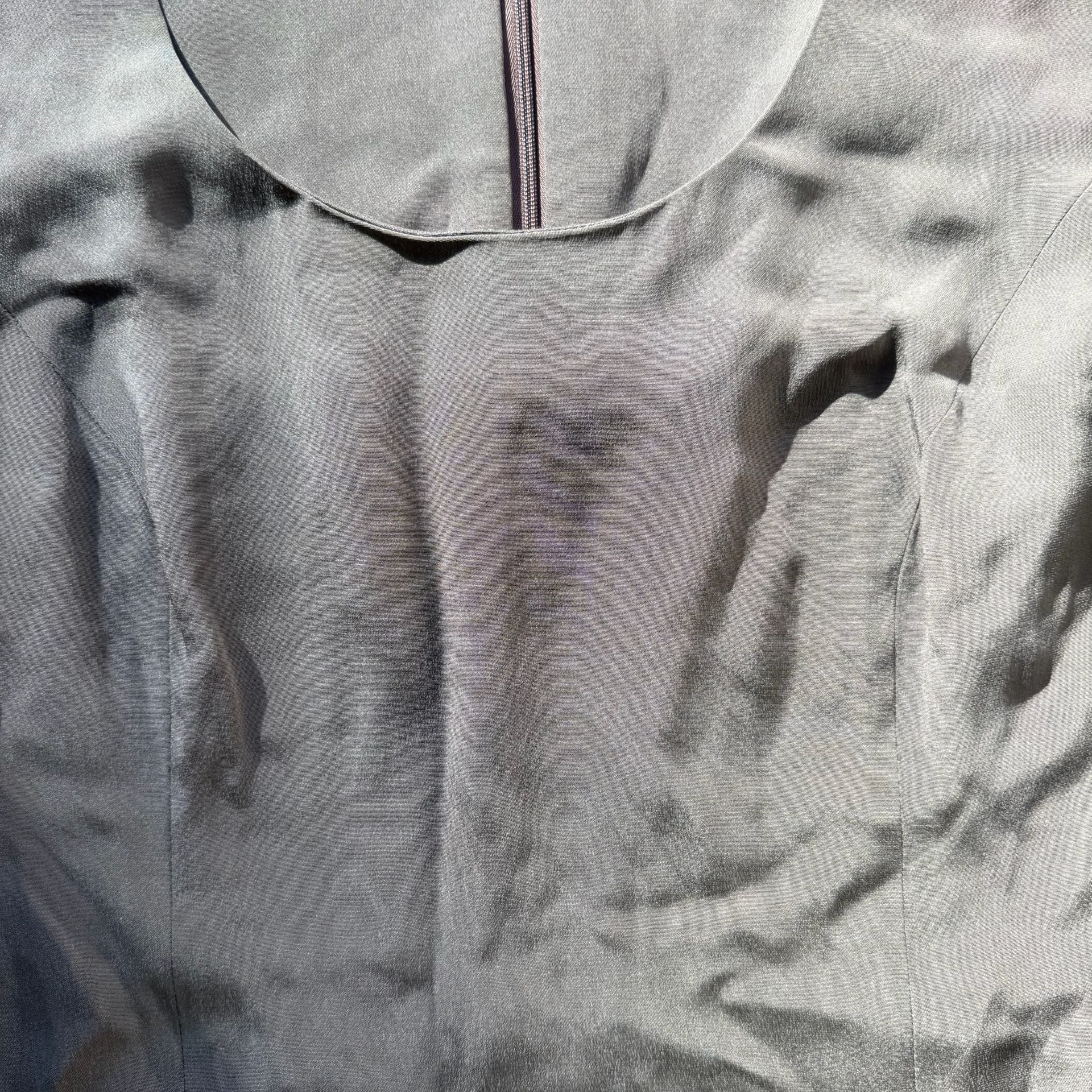 Vintage 100% Silk Long Sleeve Grey Dress  9