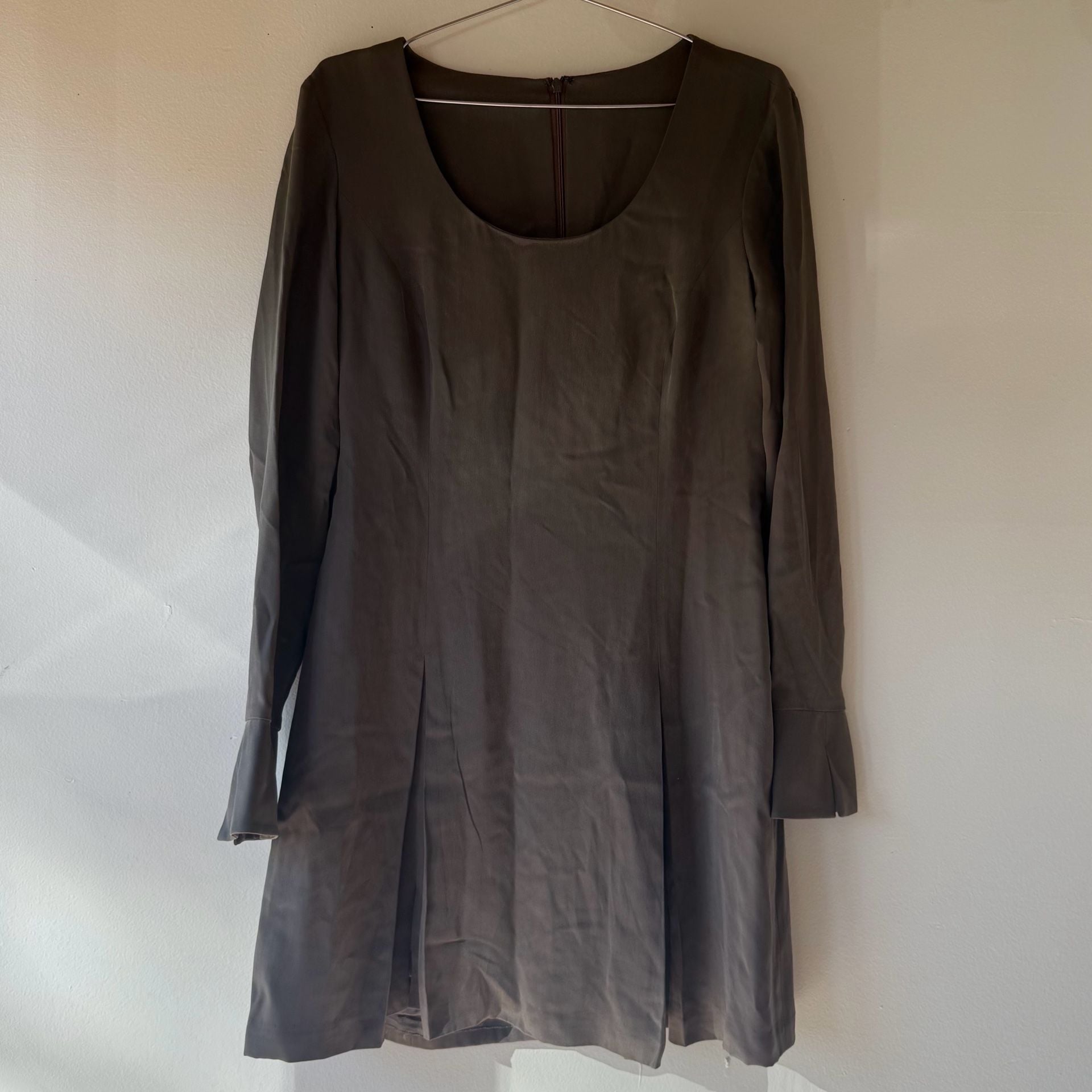 Vintage 100% Silk Long Sleeve Grey Dress  11