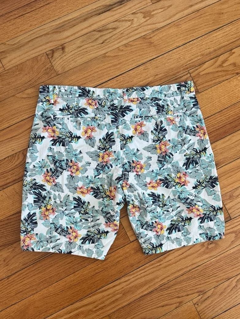 Denim & Flower Floral Casual Shorts Size 38 White Tropical Print resortcore vacation 4