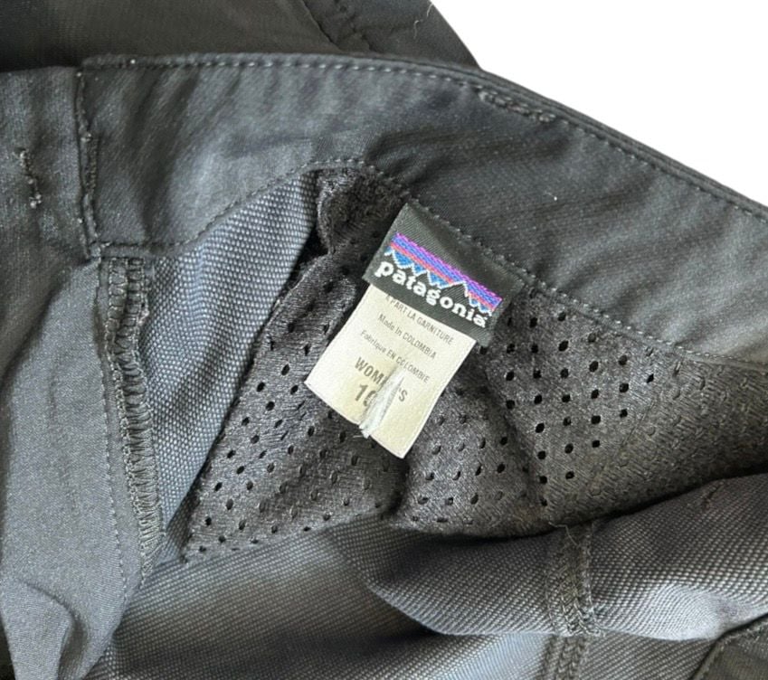 Patagonia Shorts Women's Size 10 Black Cargo Hiking Outdoor 4