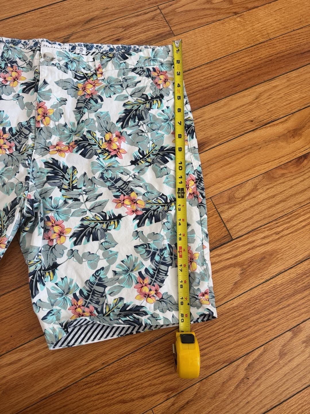 Denim & Flower Floral Casual Shorts Size 38 White Tropical Print resortcore vacation 6