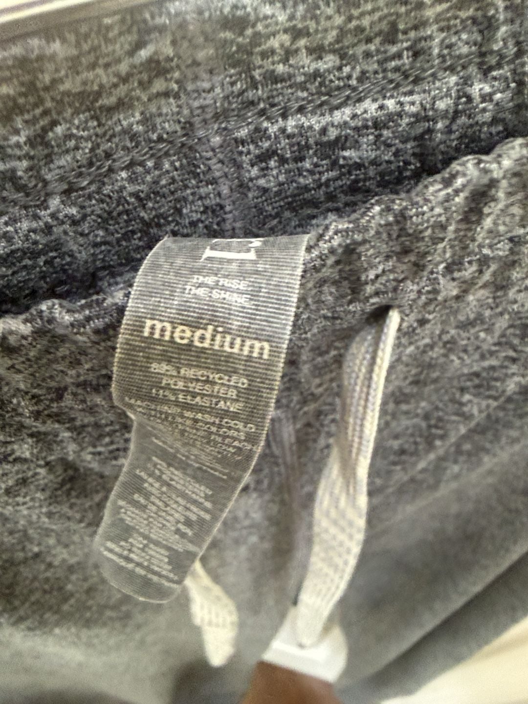 Vuori Performance Jogger Size Medium Heather Gray 6