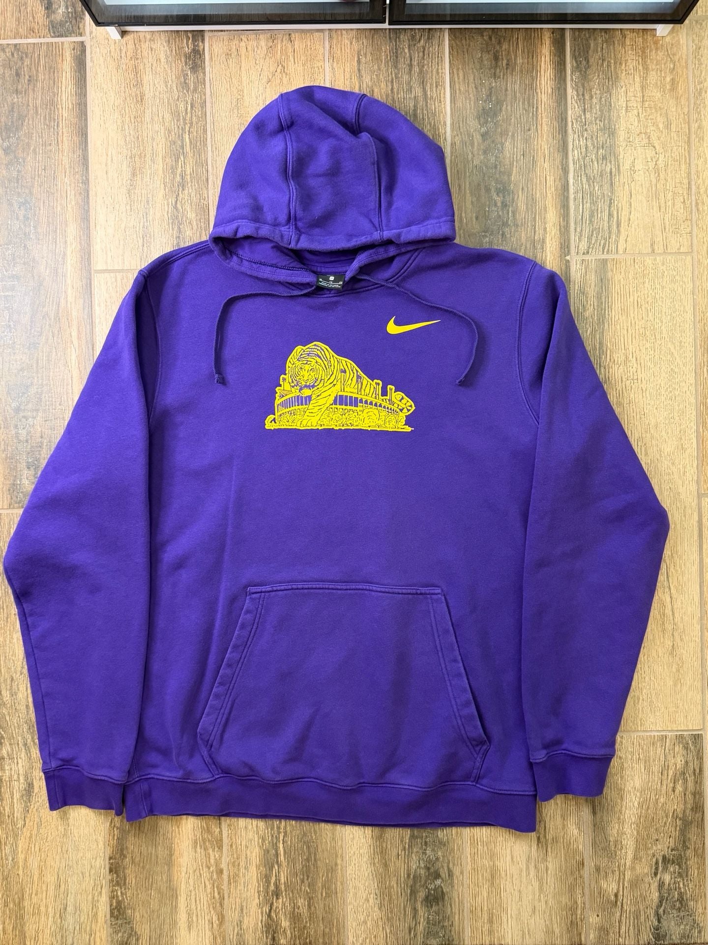 Nike LSU Tigers Vault Club Fleece Hoodie Size XL Purple Sweatshirt 3