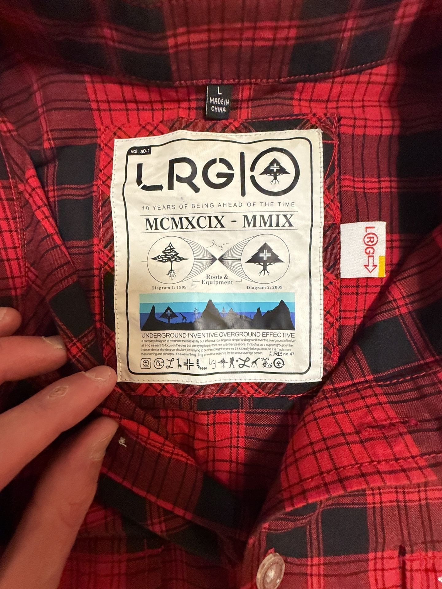 LRG Plaid Flannel Shirt Size L Red Black Long Sleeve Button Up 4
