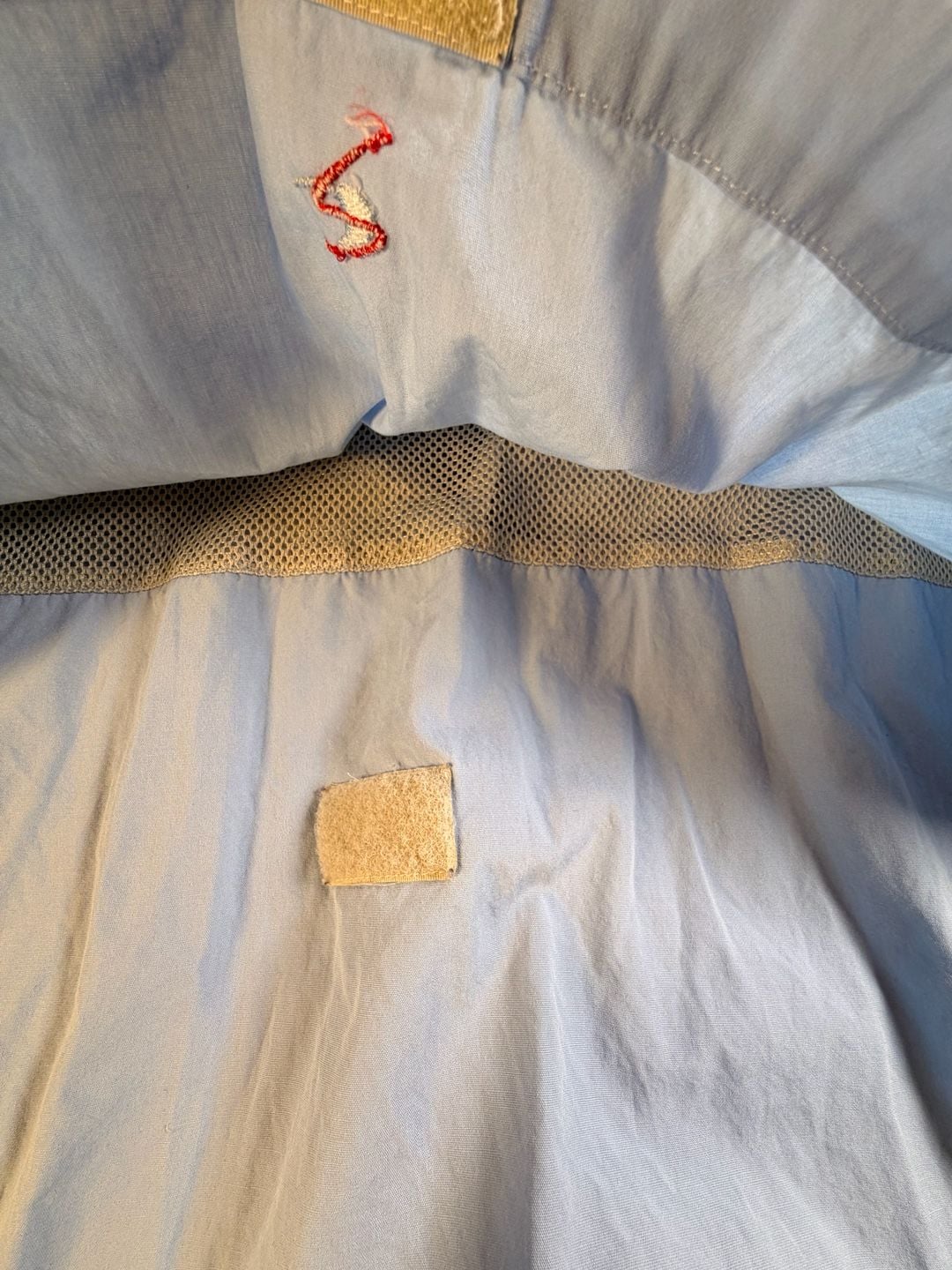 Redington Long Sleeve Fishing Shirt Size XL Light Blue Button Down Vented 9